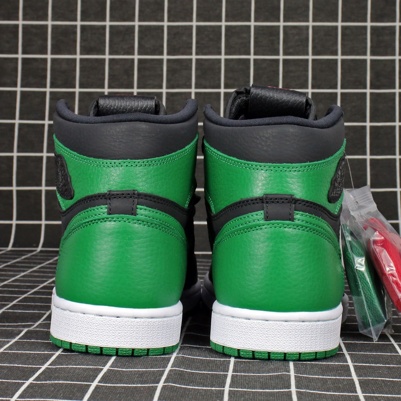 Jordan 1 Retro High Pine Green Black Replica