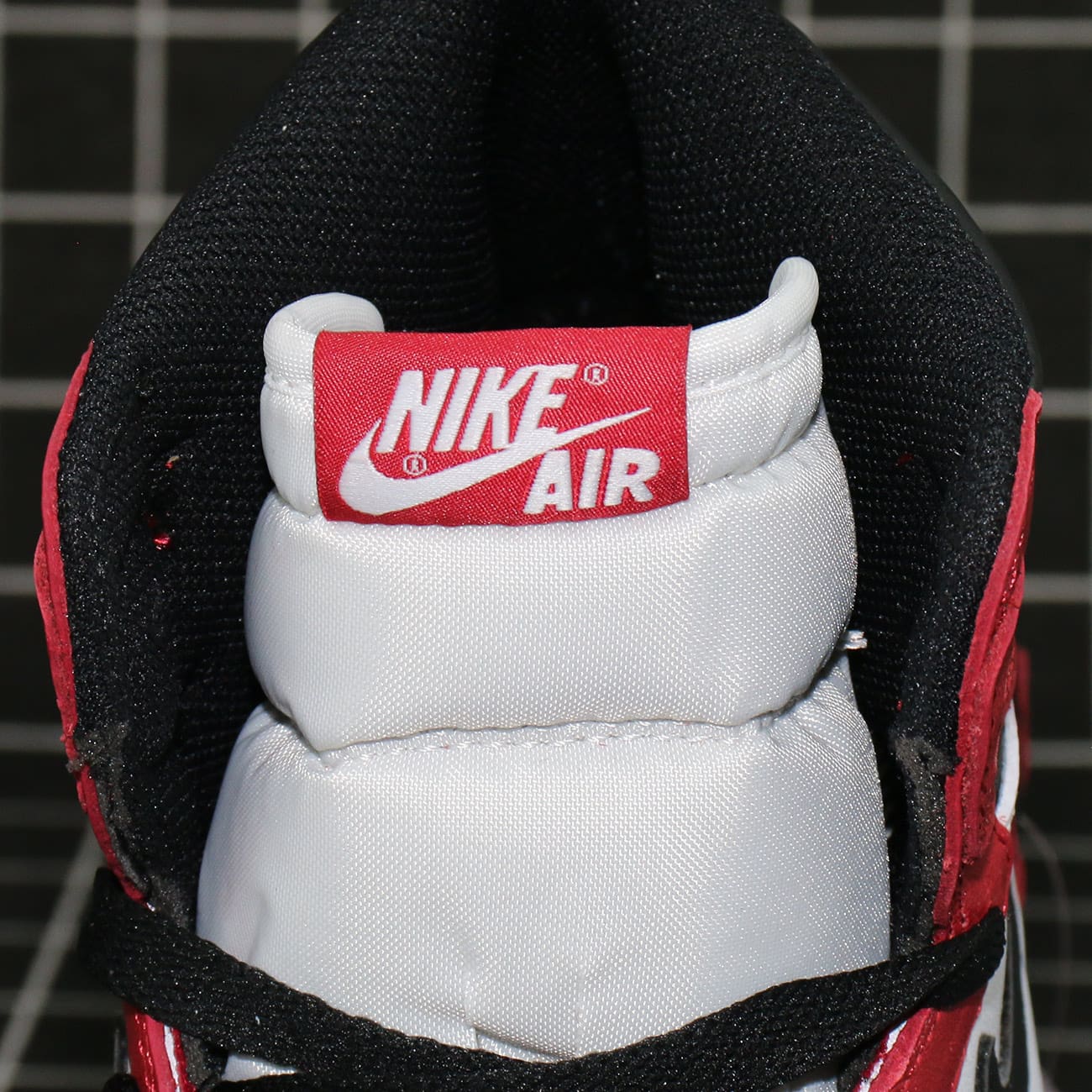 Jordan 1 Retro Chicago (2015) Replica