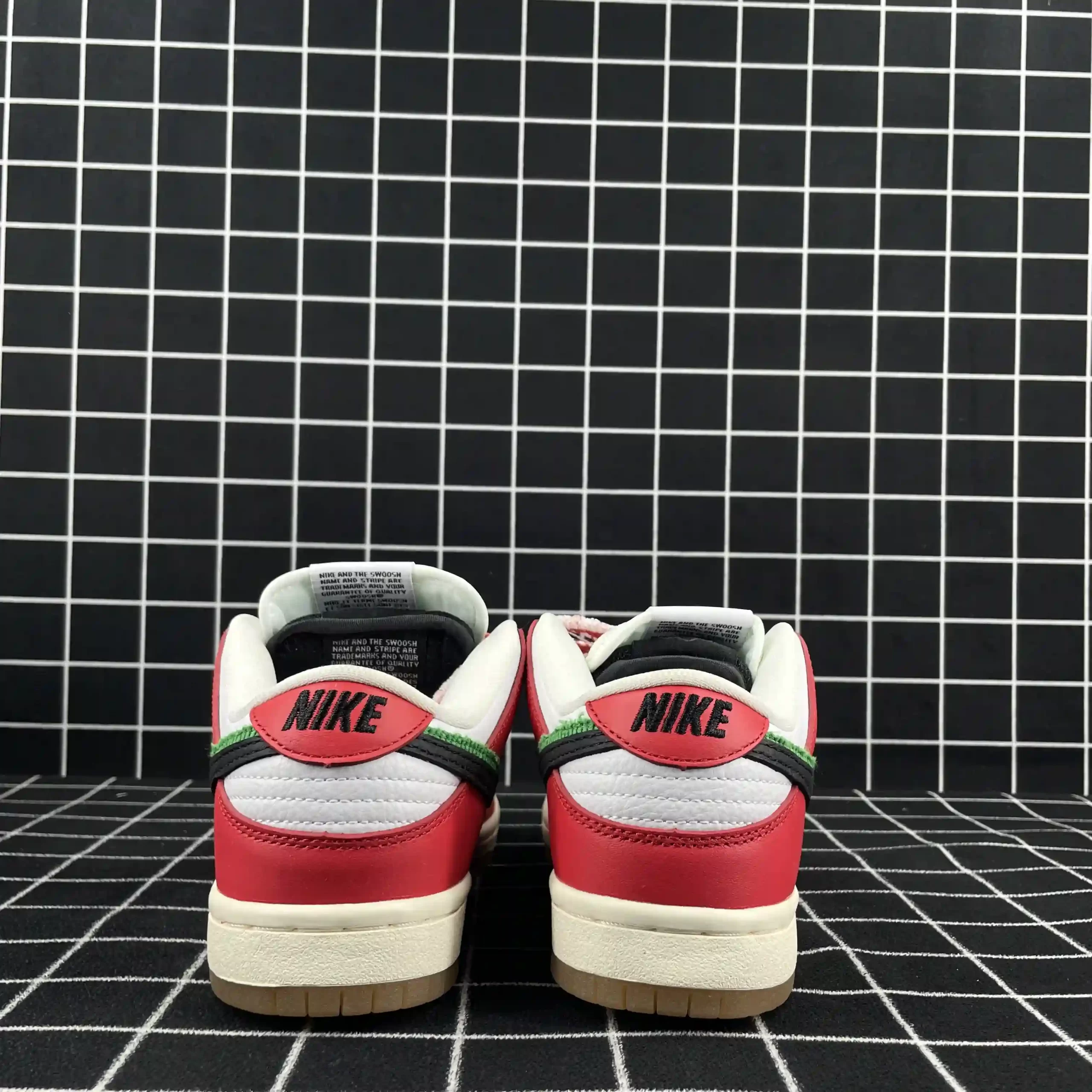 Nike SB Dunk Low Habibi Replica