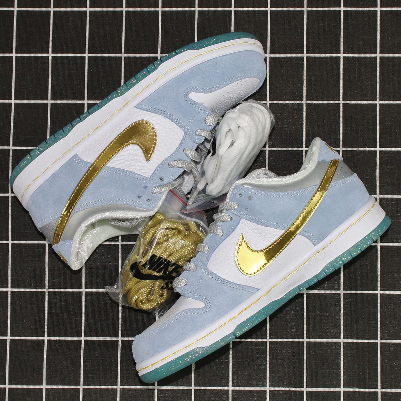 Nike SB Dunk Low Sean Cliver Replica