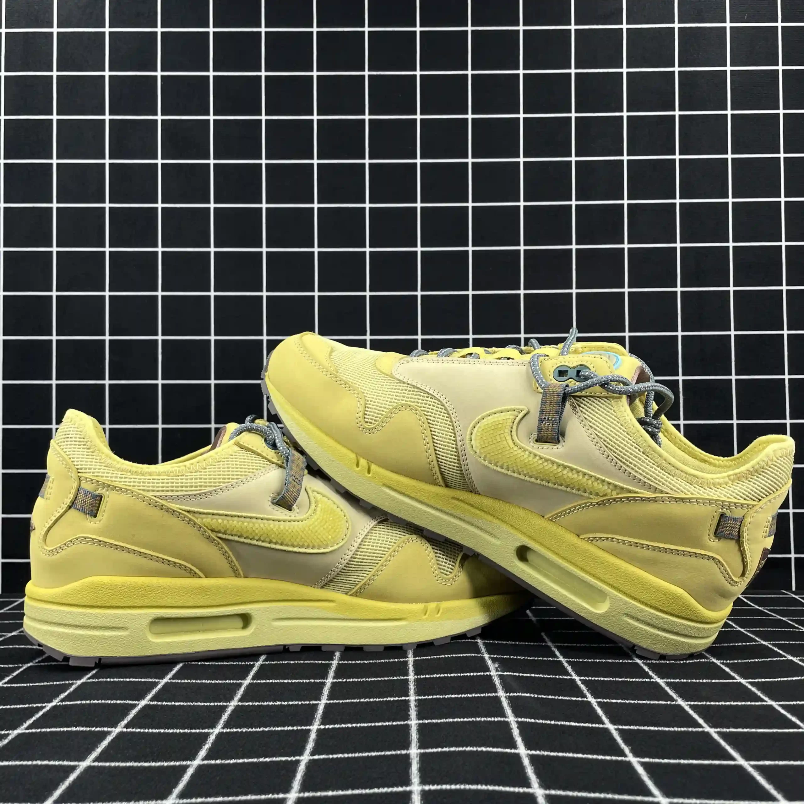 Nike Air Max 1 Travis Scott Cactus Jack Saturn Gold Replica