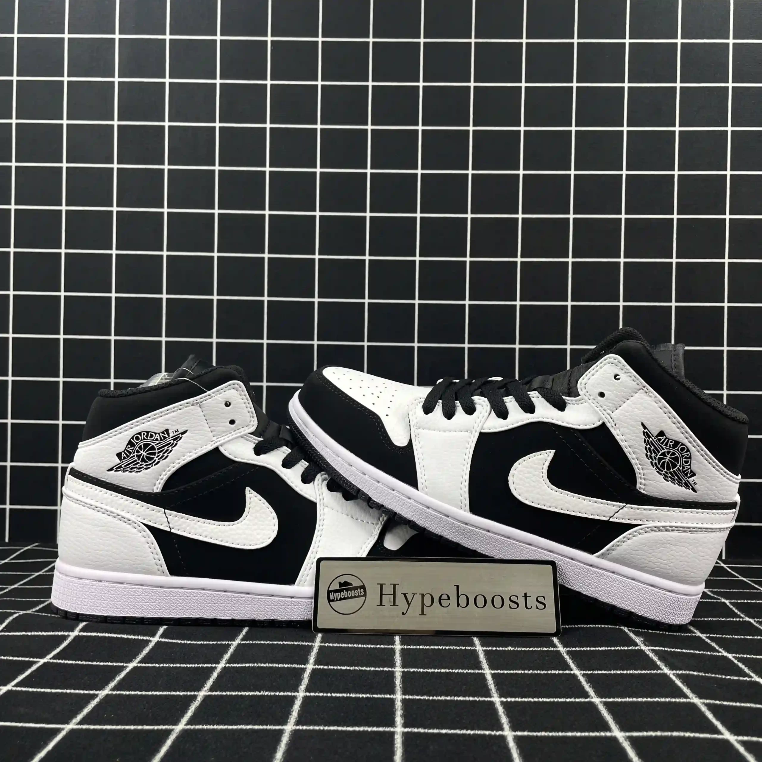Air Jordan 1 Retro Mid Tuxedo Replica
