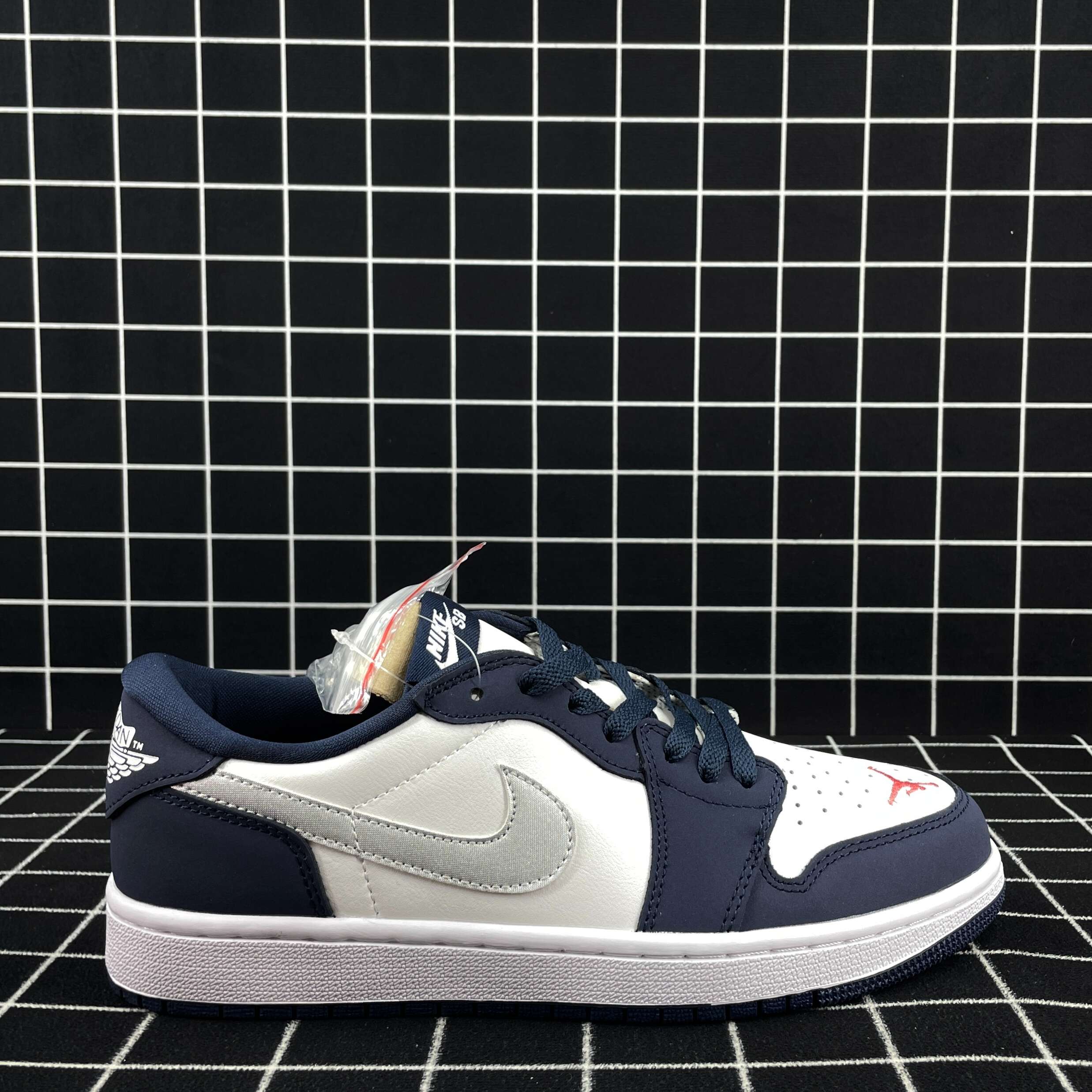 Jordan 1 Low SB Midnight Navy Replica