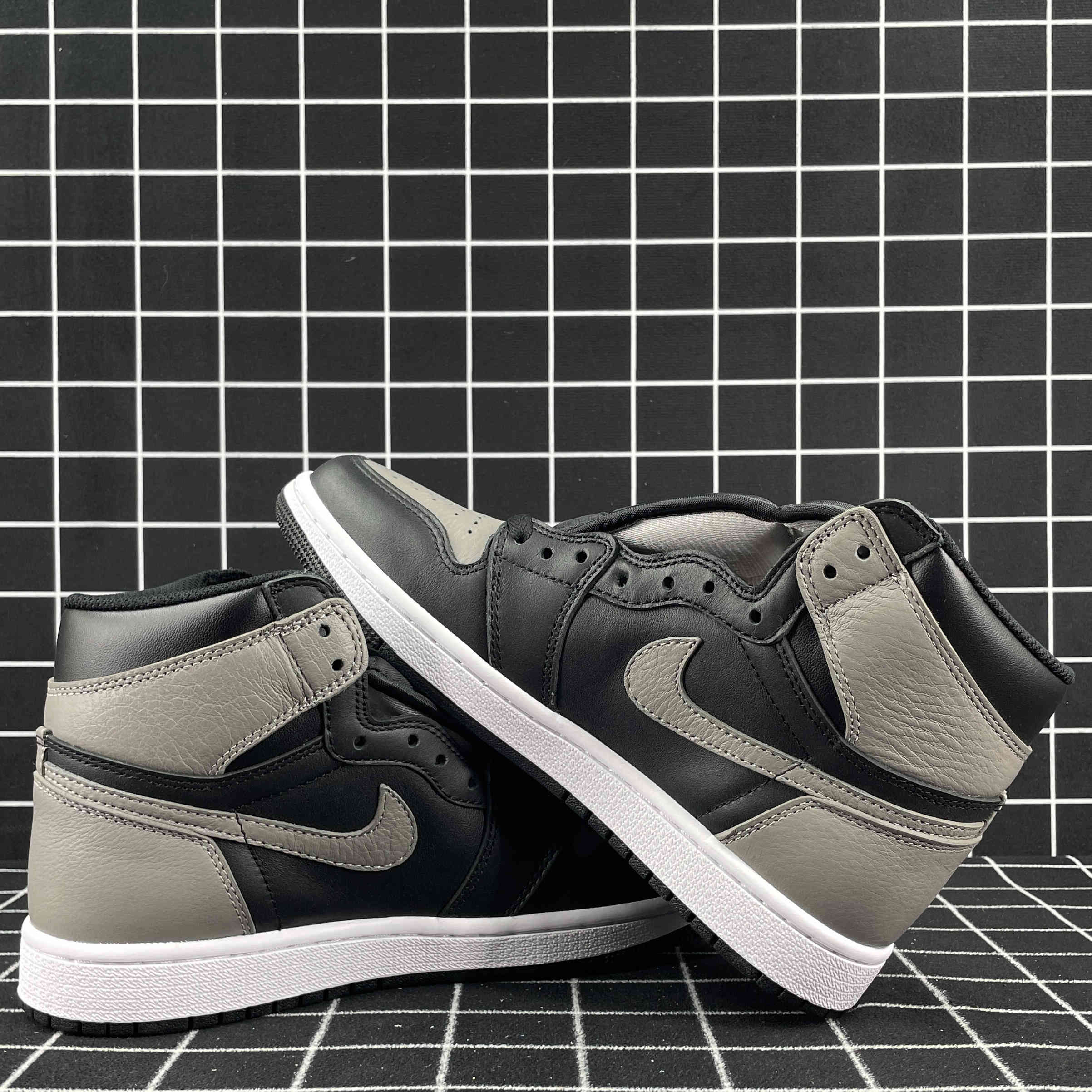 Air Jordan 1 Retro High OG Shadow 2018