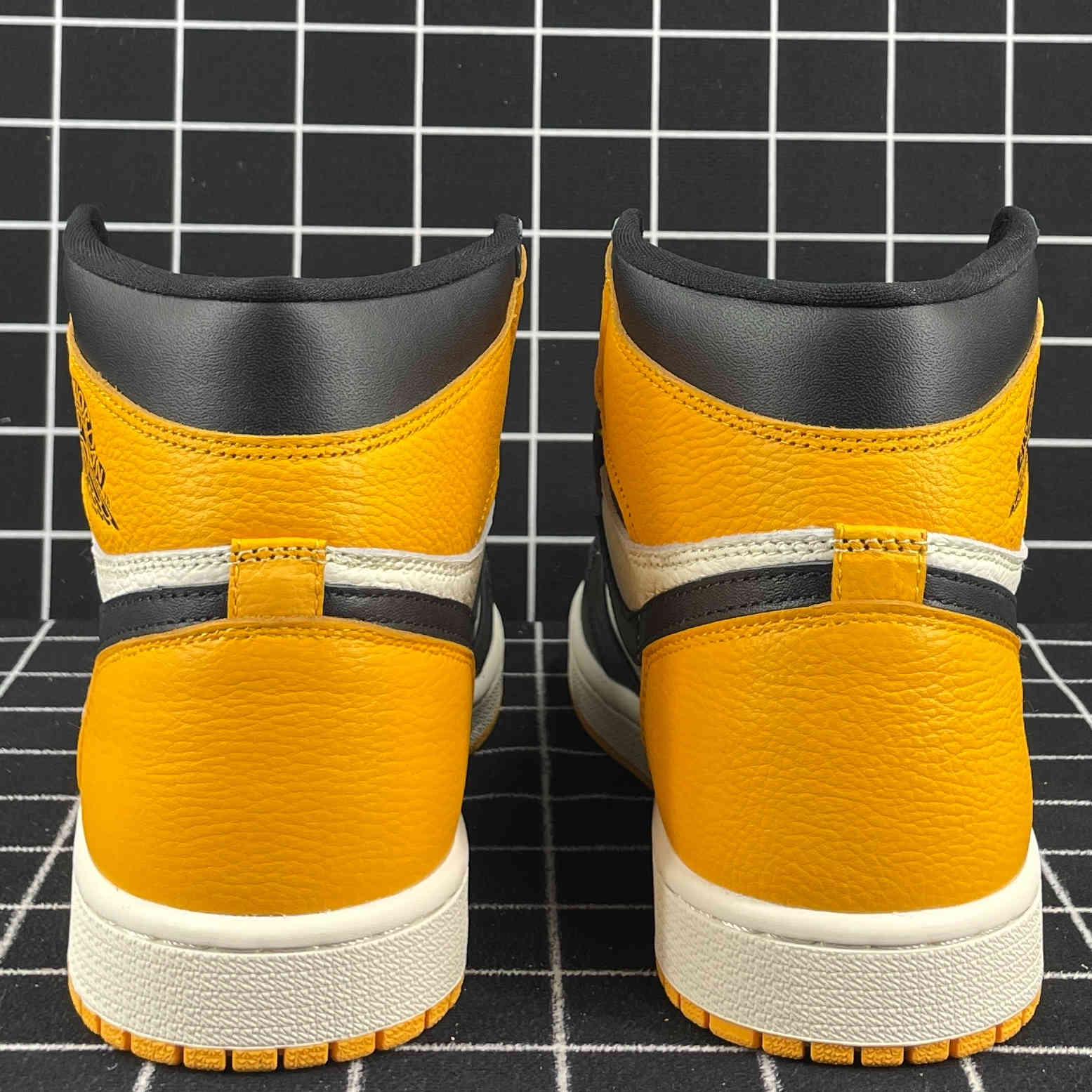 Jordan 1 Retro High OG Taxi Replica