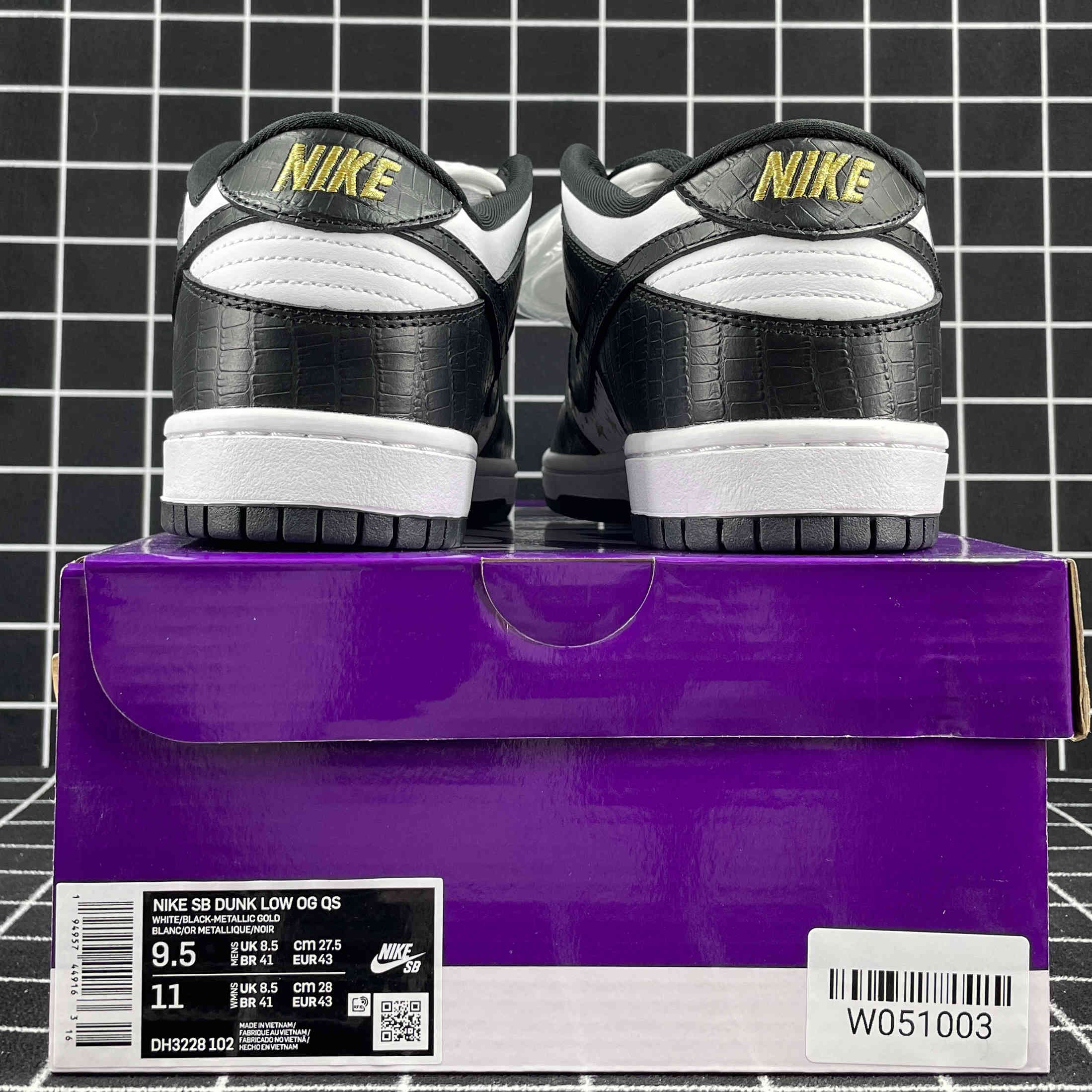 S*pre x dunk low og sb qs black replica