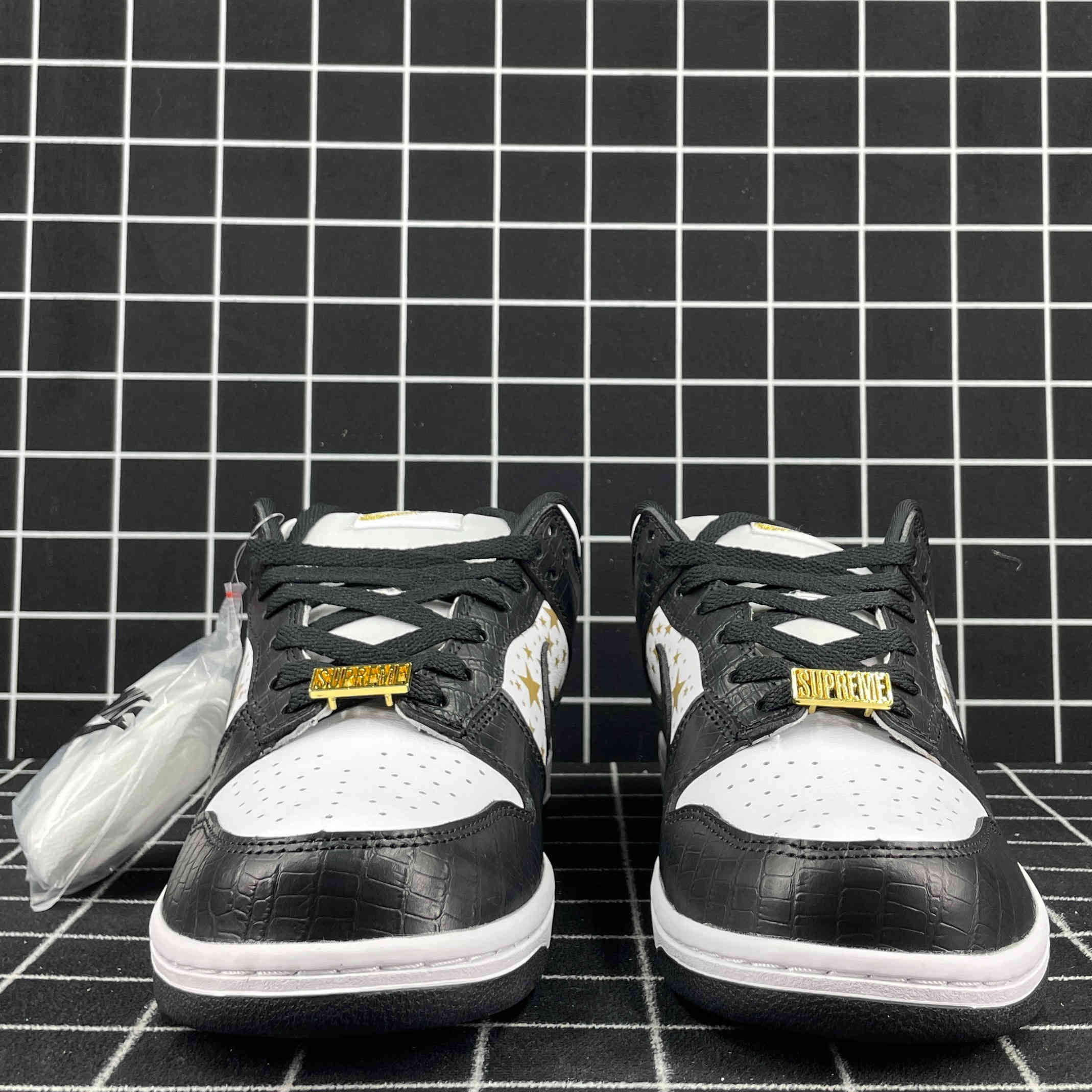 S*pre x dunk low og sb qs black replica