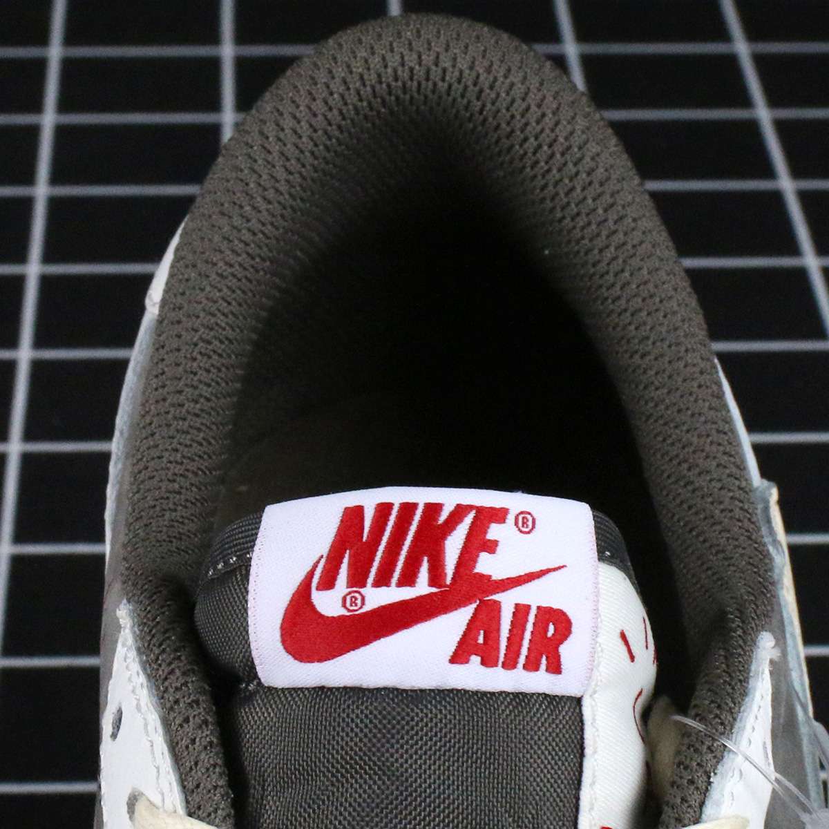 Jordan 1 Retro Low OG SP Travis Scott Reverse Mocha Replica