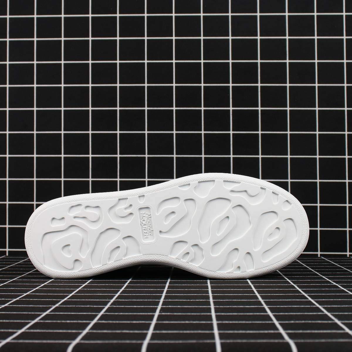 Alexander McQueen Oversized Sneaker White Smooth Calf Leather with Black Suede Heel Replica