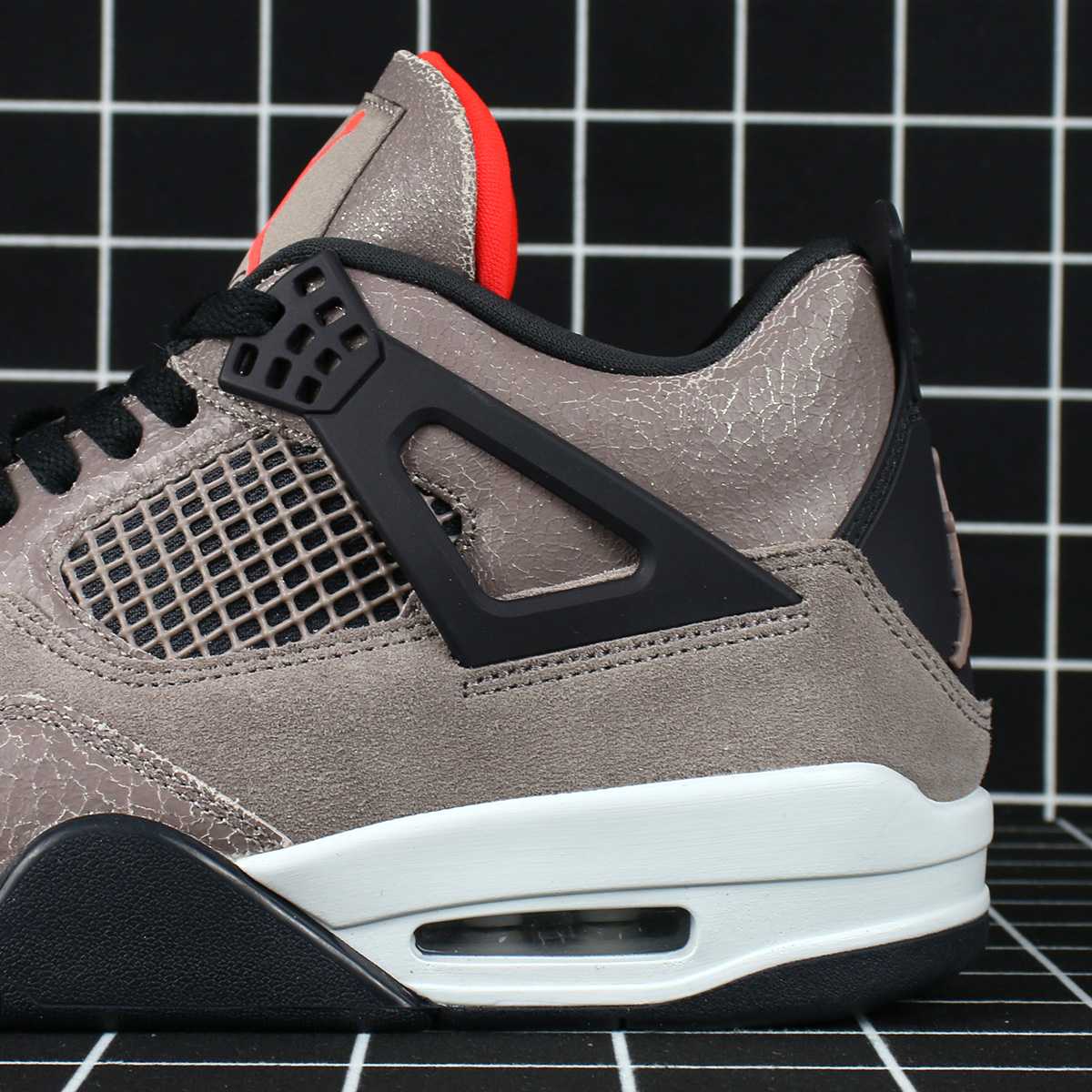 Air Jordan 4 Taupe Haze Replica