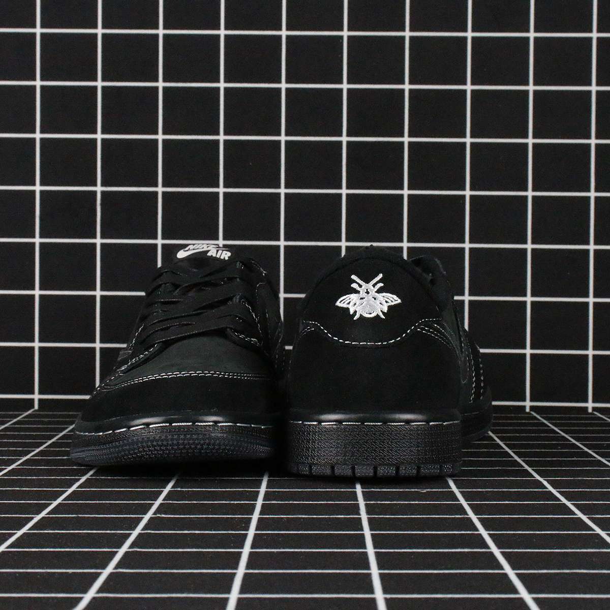 Jordan 1 Retro Low OG SP Travis Scott Black Phantom Replica