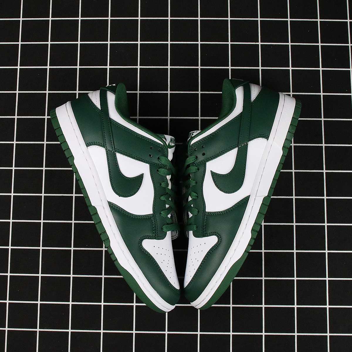 Nike Dunk Low Michigan State Replica