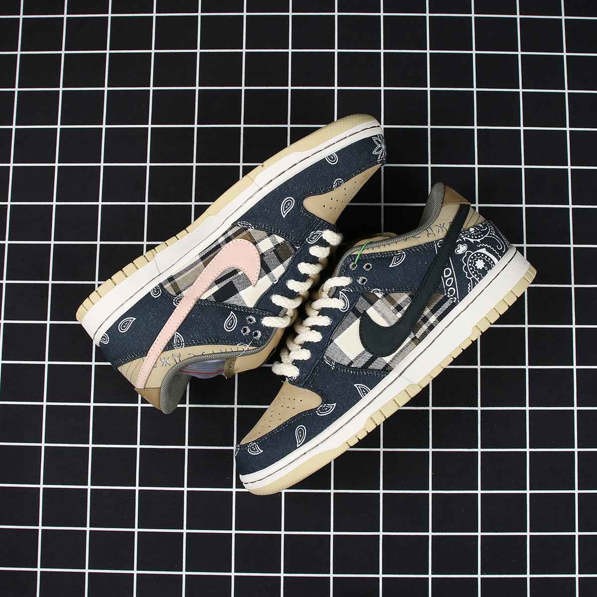 Nike SB Dunk Low Travis Scott Replica