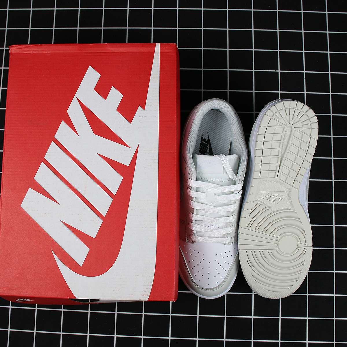 Nike Dunk Low Photon Dust (W) Replica