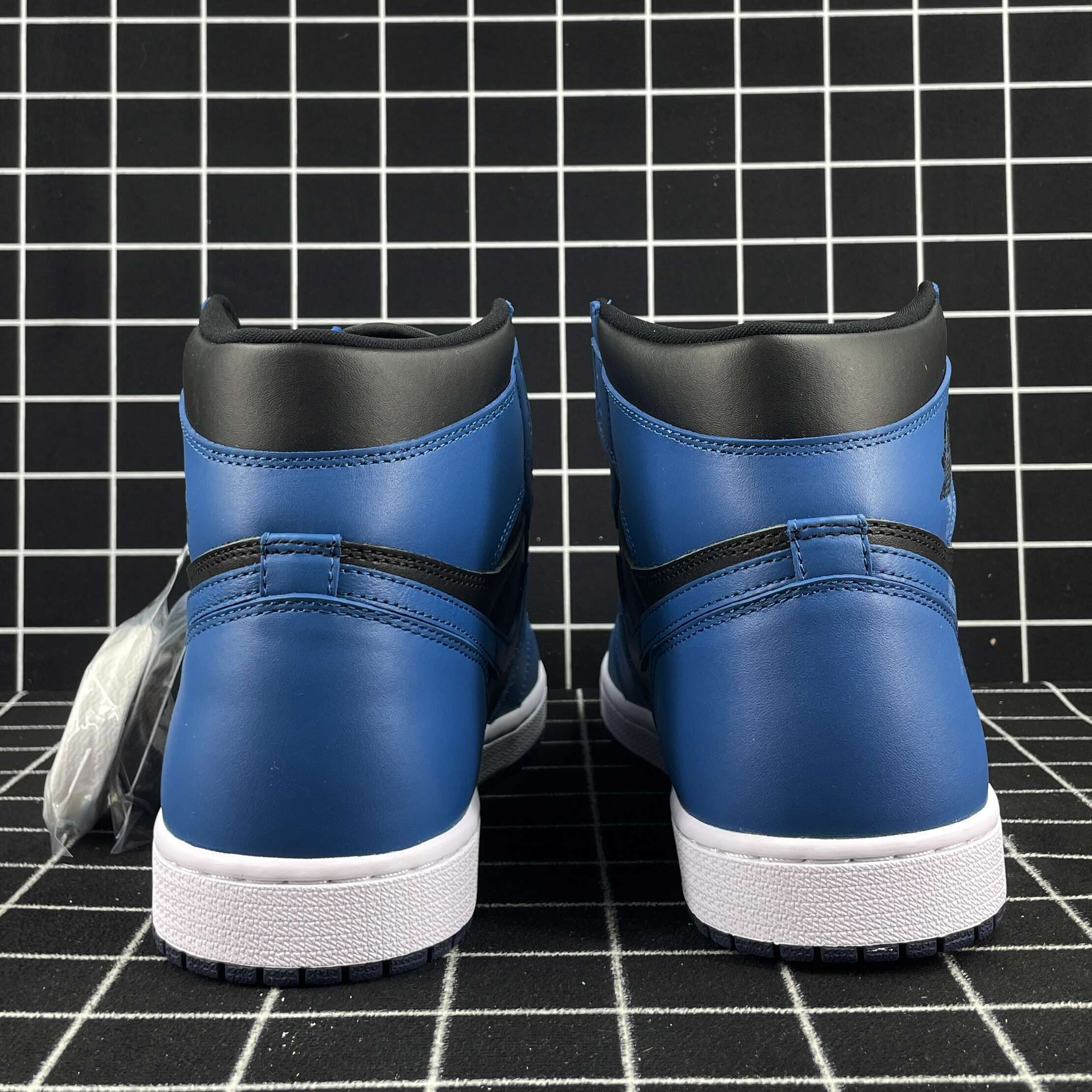 Air Jordan 1 Retro High OG Dark Marina Blue Replica