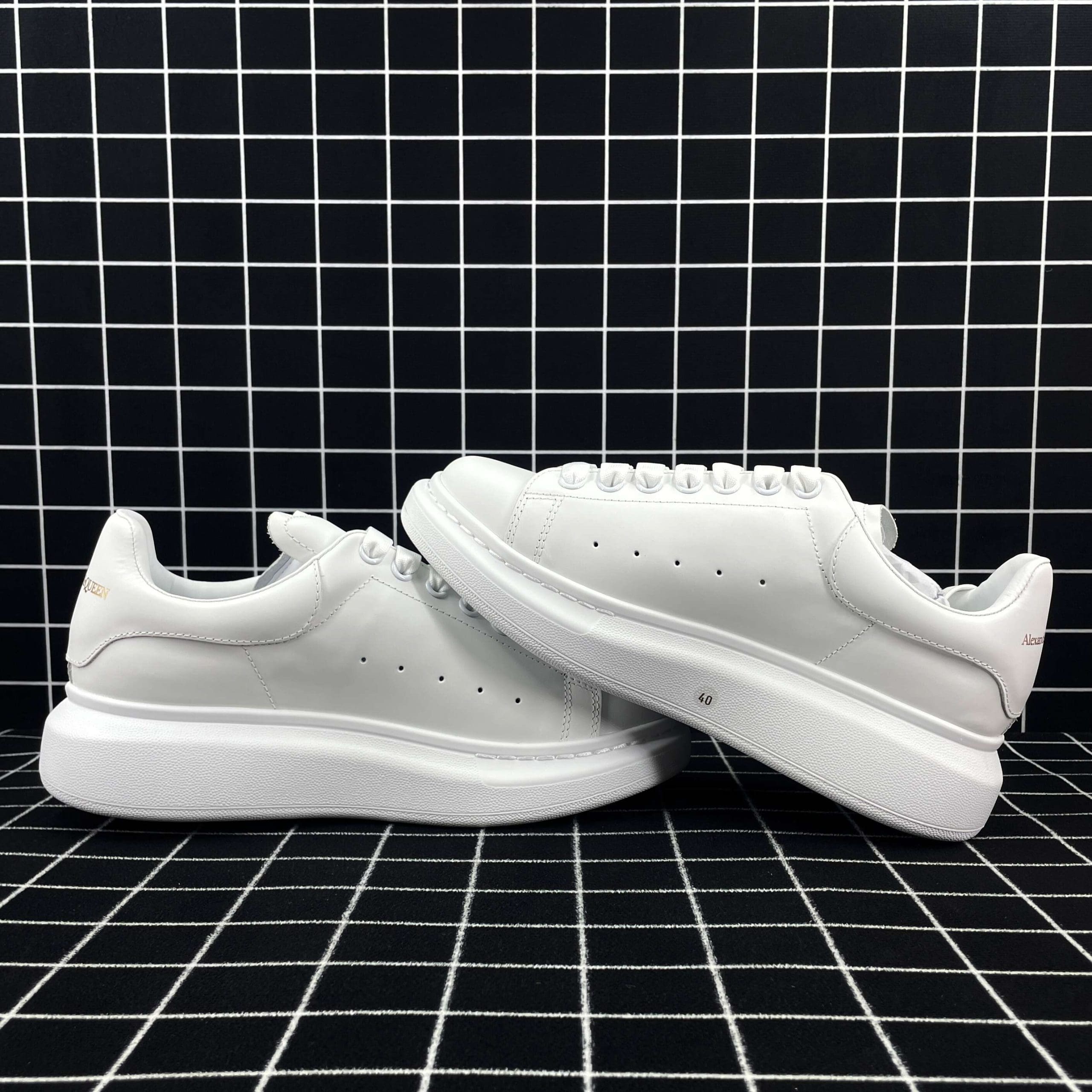 Alexander McQueen Oversized Sneaker White Smooth Calf Leather Replica