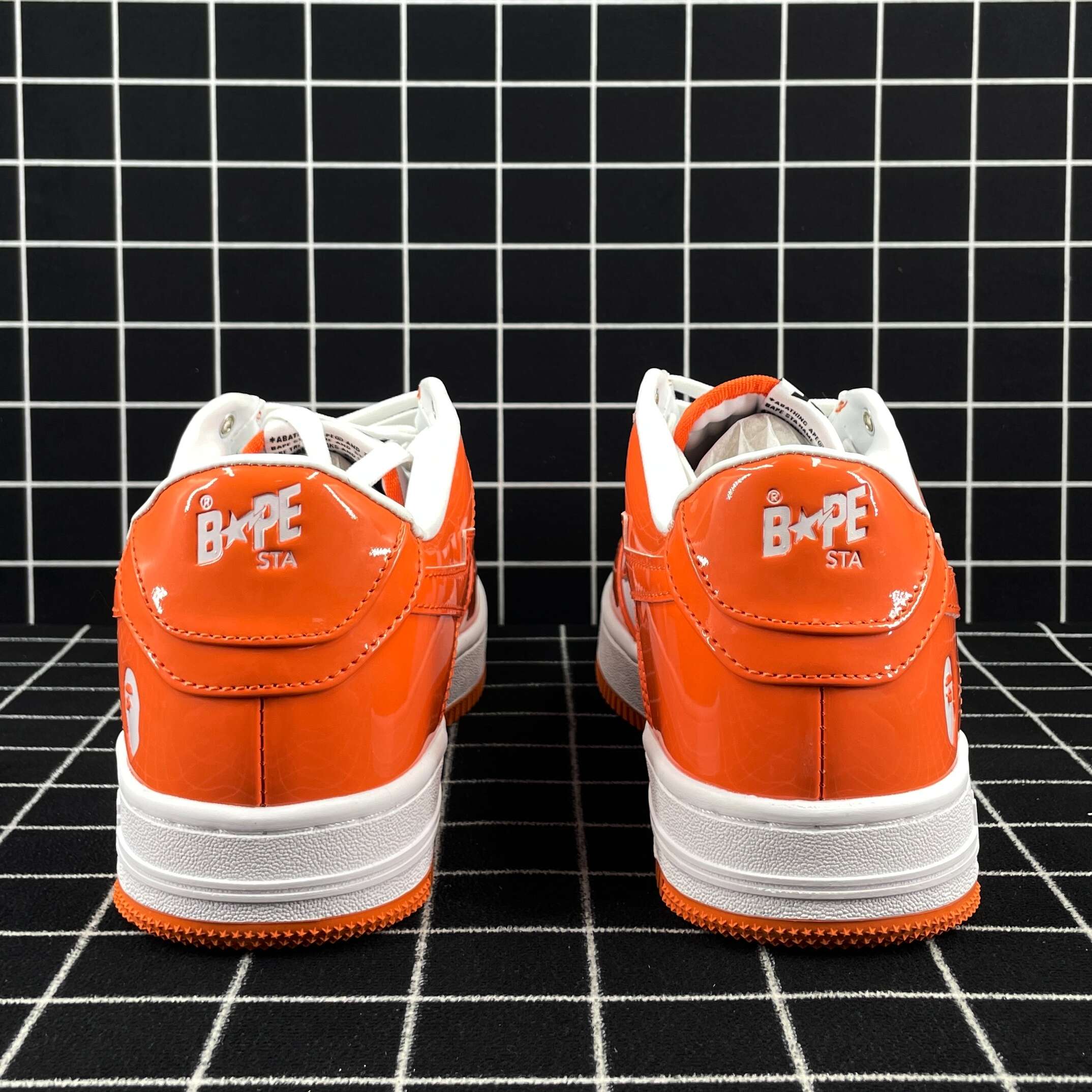 Bapesta Orange Replica