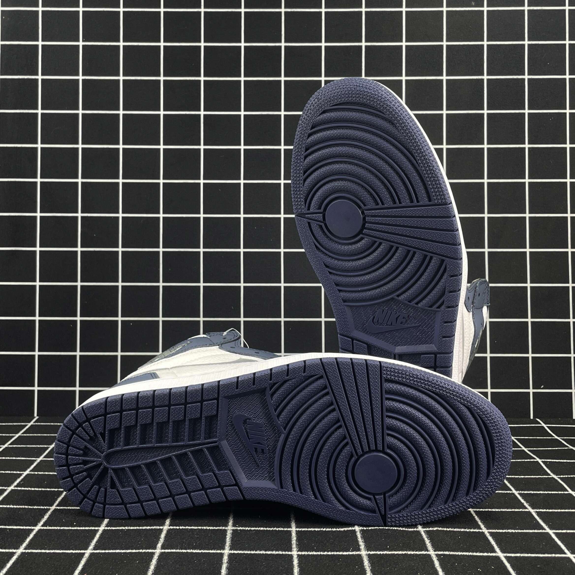 Jordan 1 Retro High CO Japan Midnight Navy (GS) Replica