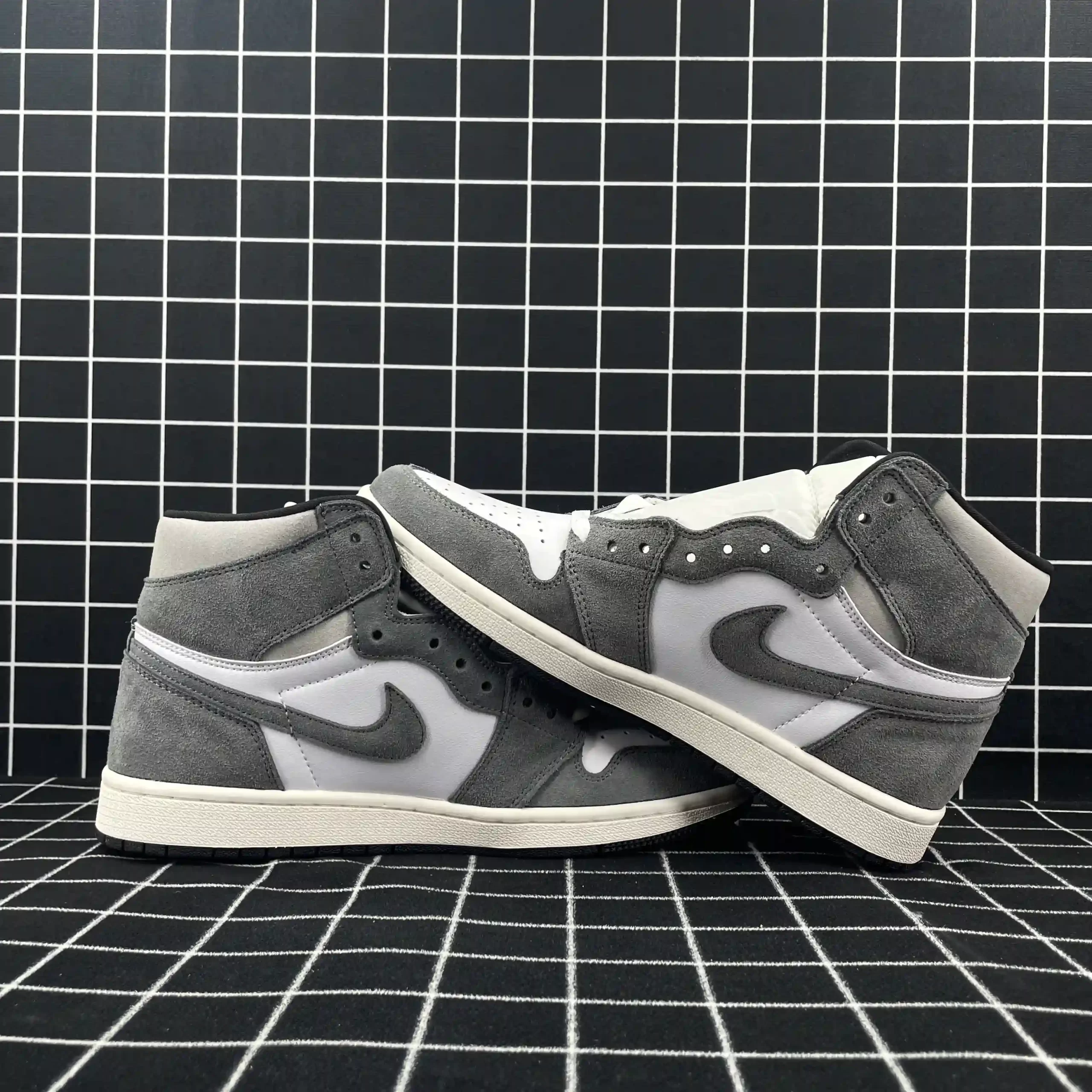 Jordan 1 Retro High OG Washed Black Replica