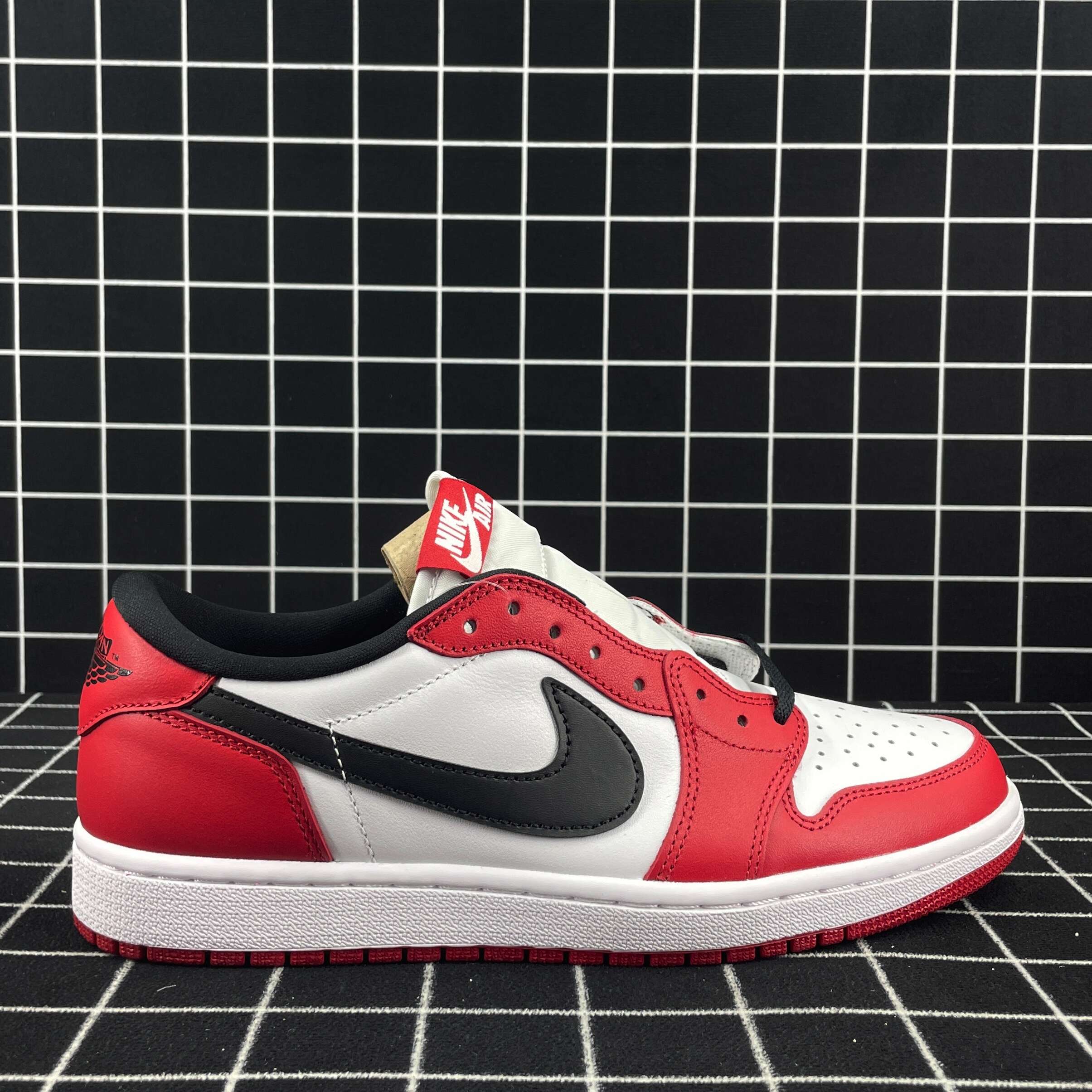 Jordan 1 Retro Low Chicago (2016) Replica