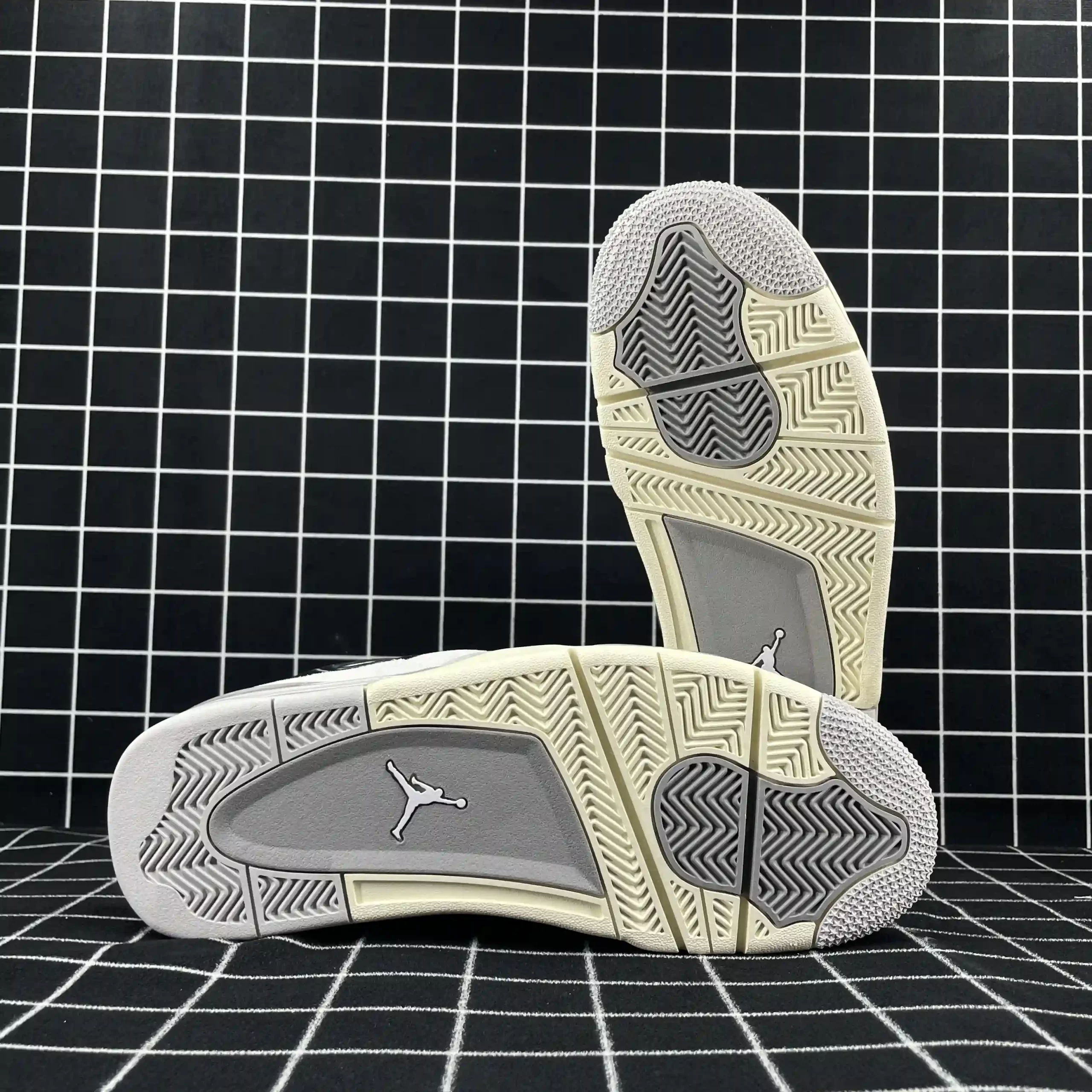 Jordan 4 Retro Frozen Moments Replica