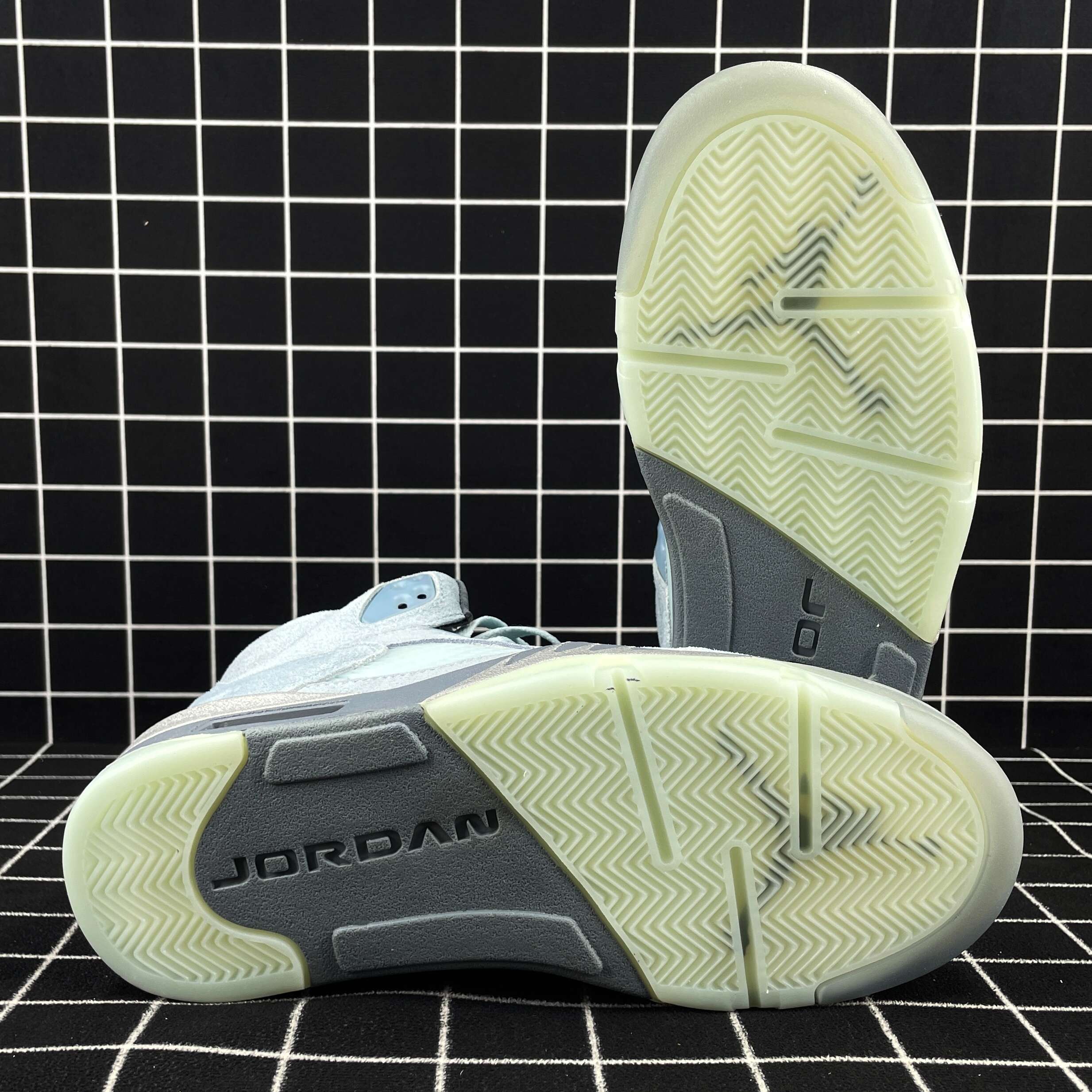 Wmns Air Jordan 5 Retro Bluebird Replica