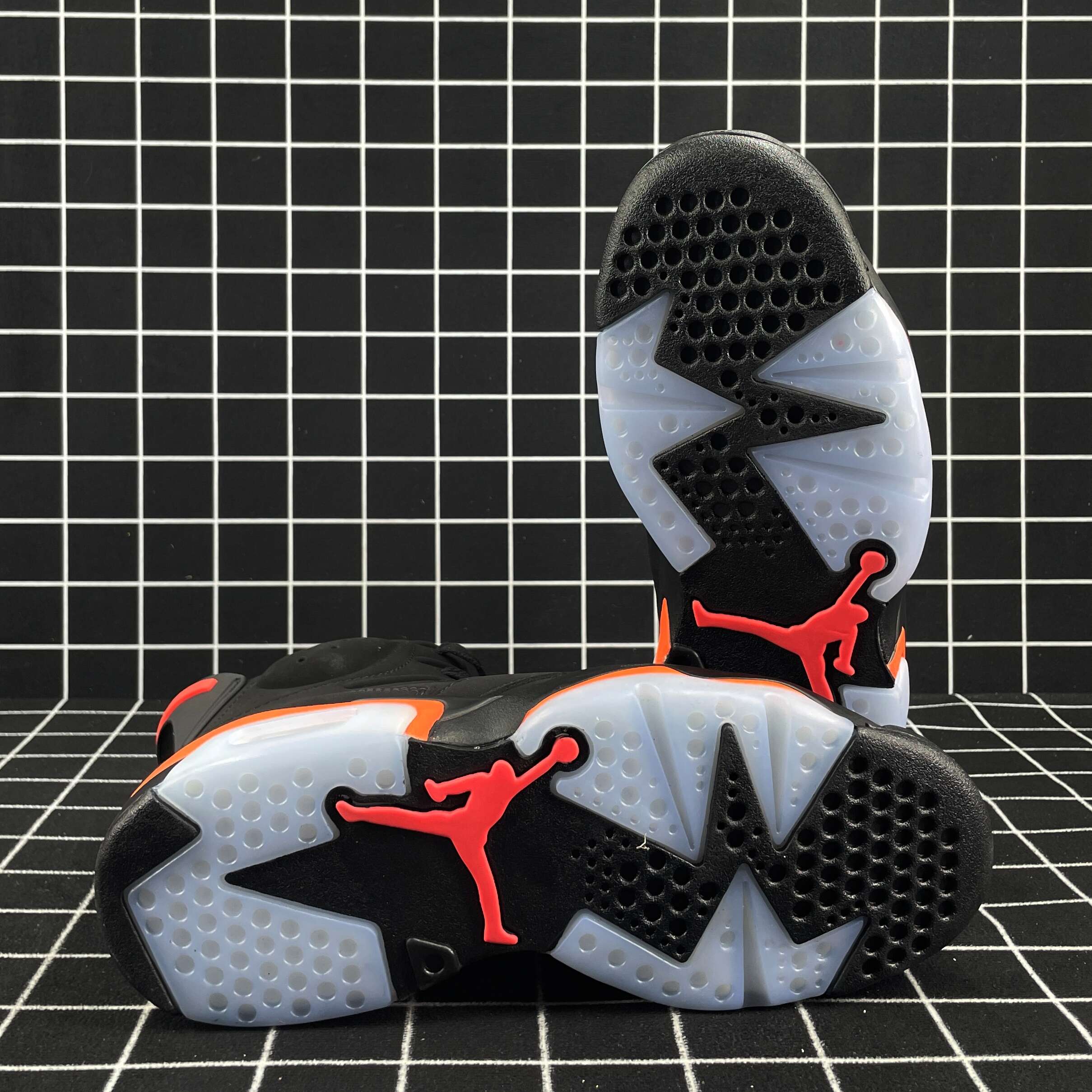 Jordan 6 Retro Black Infrared (2019) Replica