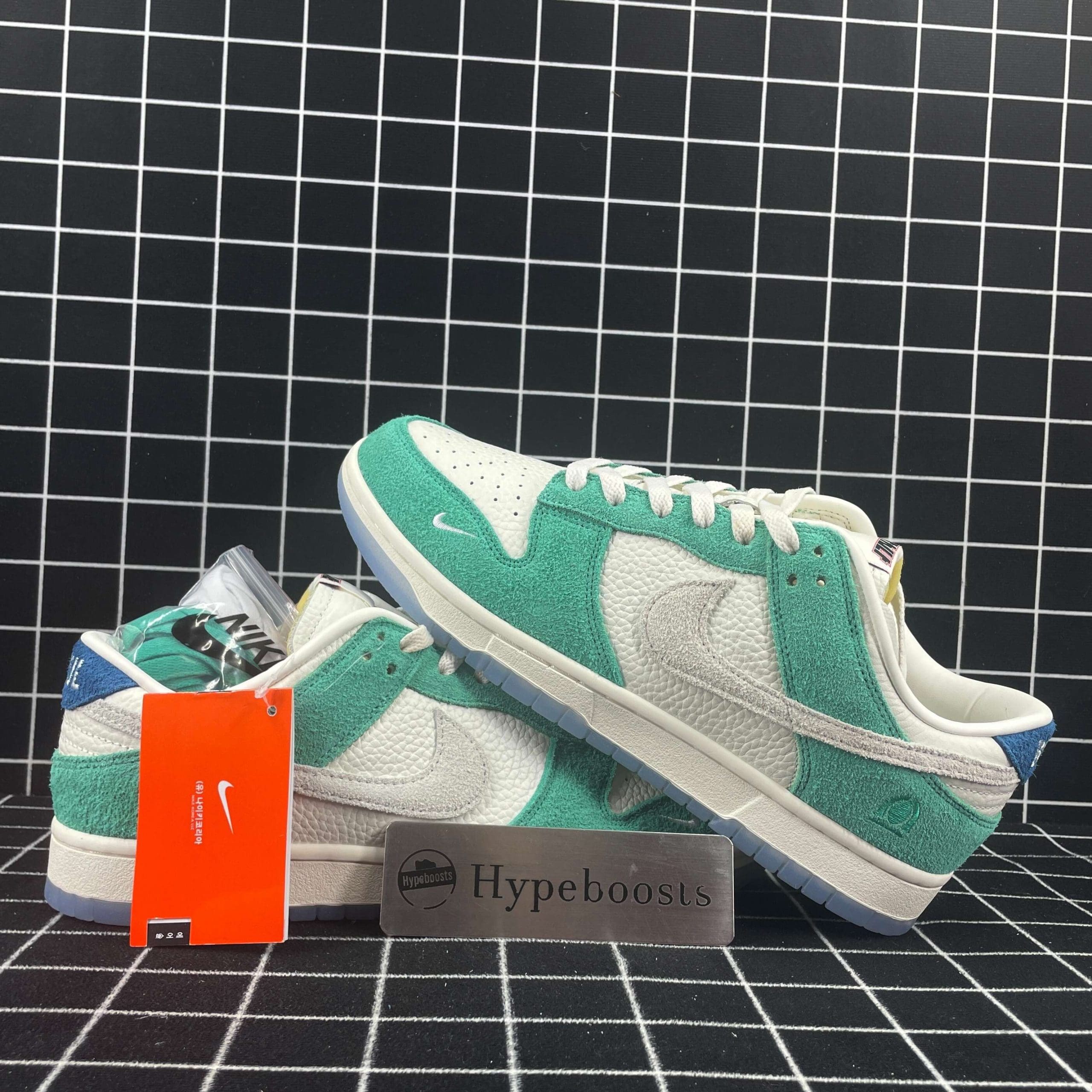 Kasina x Dunk Low Road Sign Replica