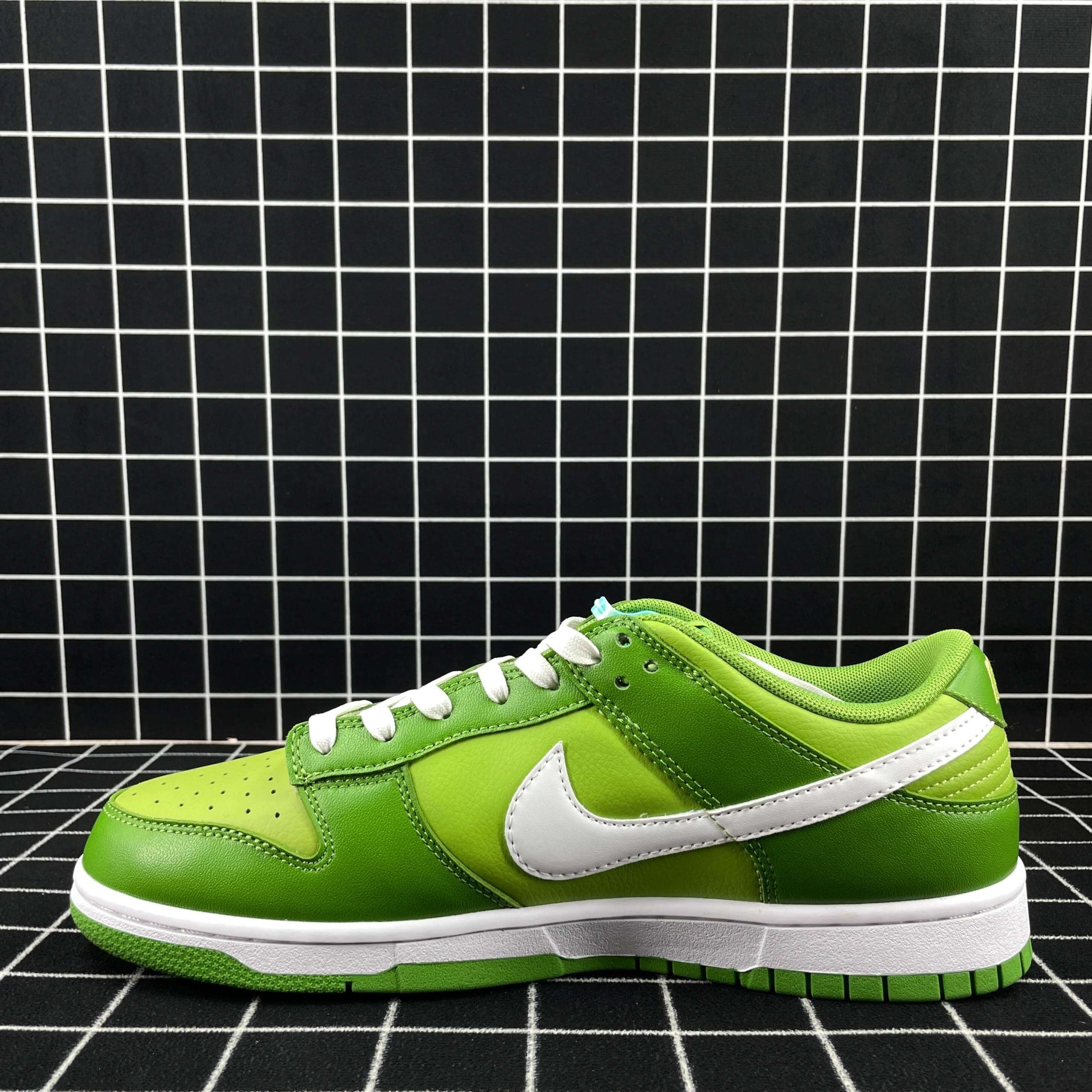 Nike Dunk Low Chlorophyll (PS) Replica