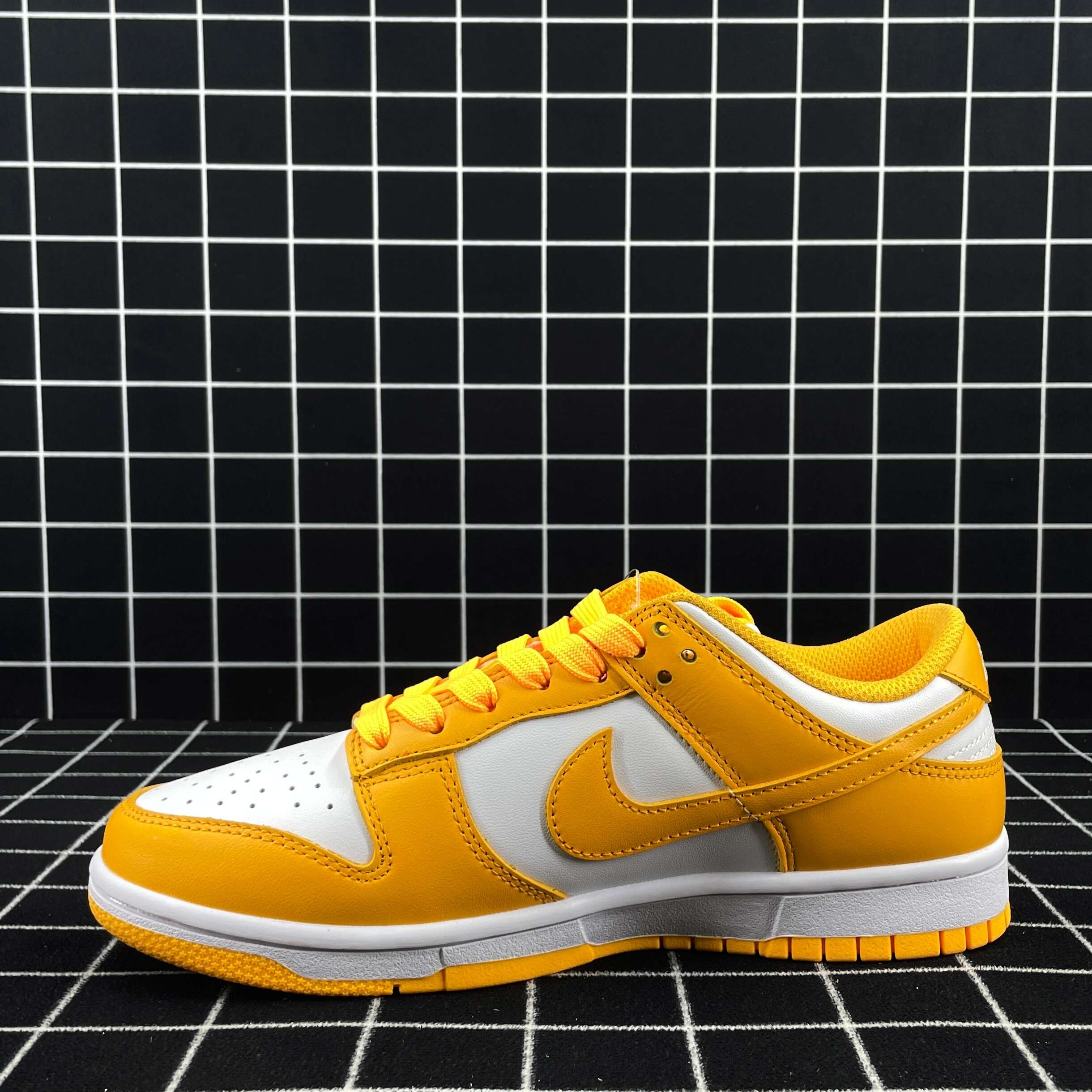 Nike Dunk Low Laser Orange Replica