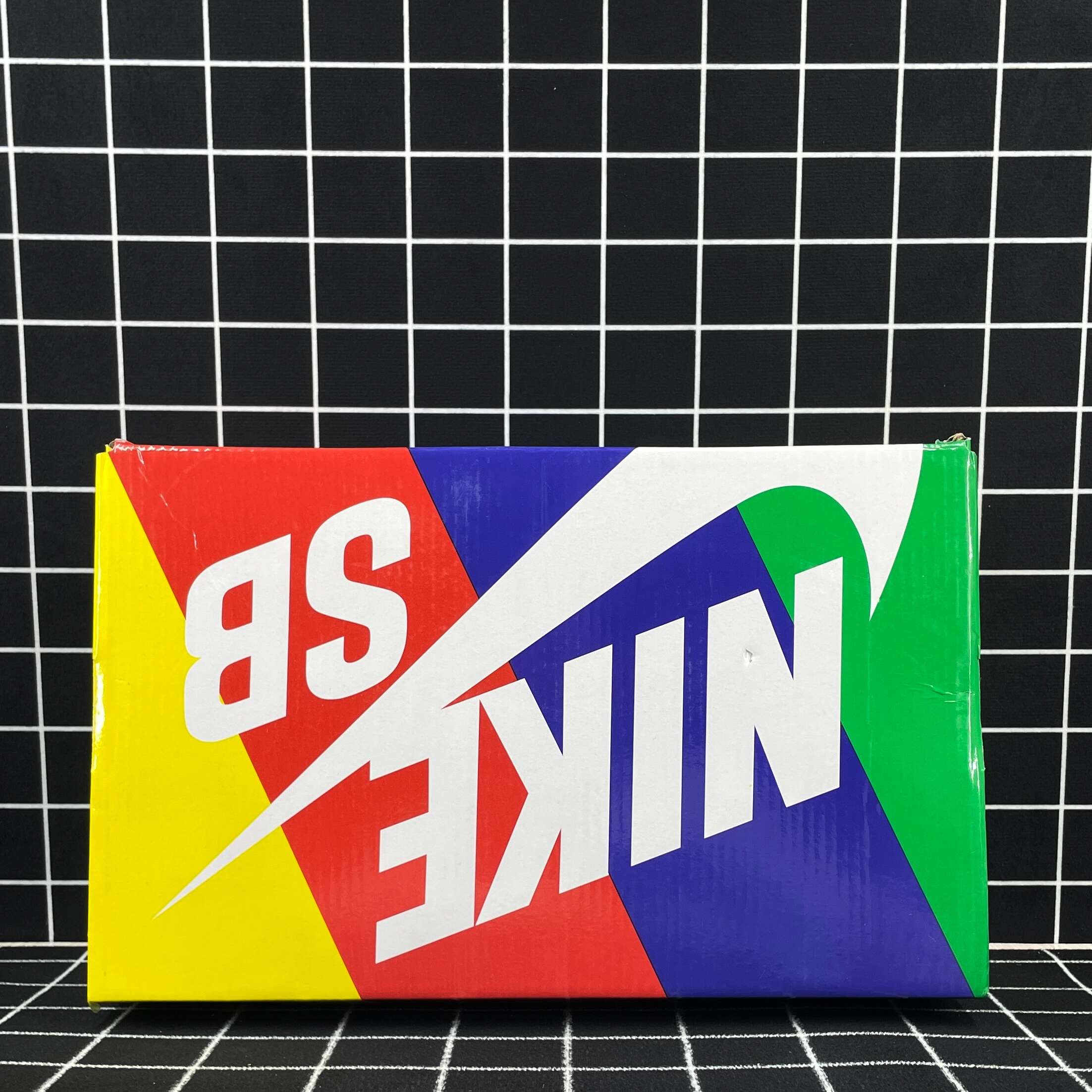 Nike Dunk SB Low Pro QS Parra (Friends & Family) (2021) Replica