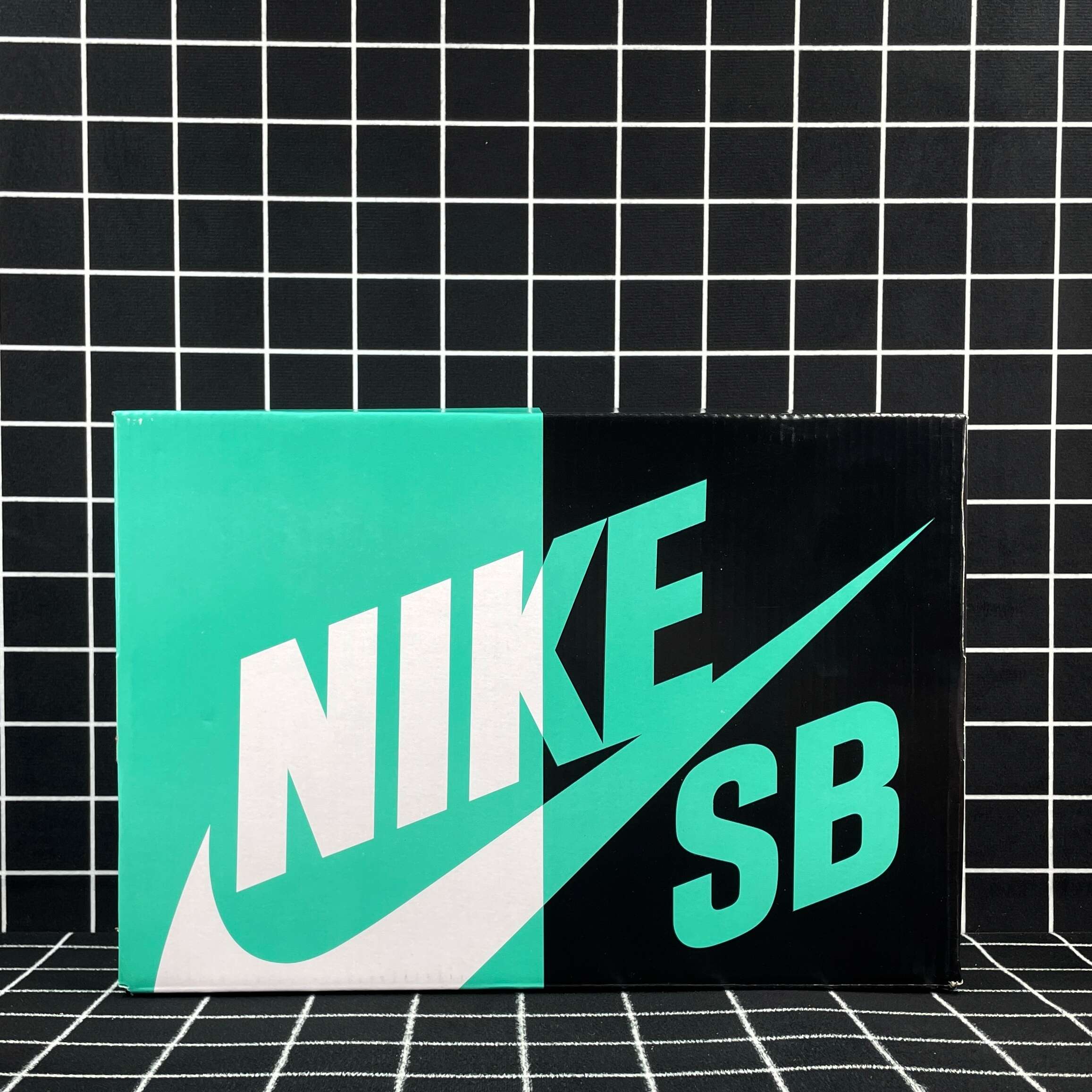 Nike SB Dunk Low Concepts Orange Lobster Replica