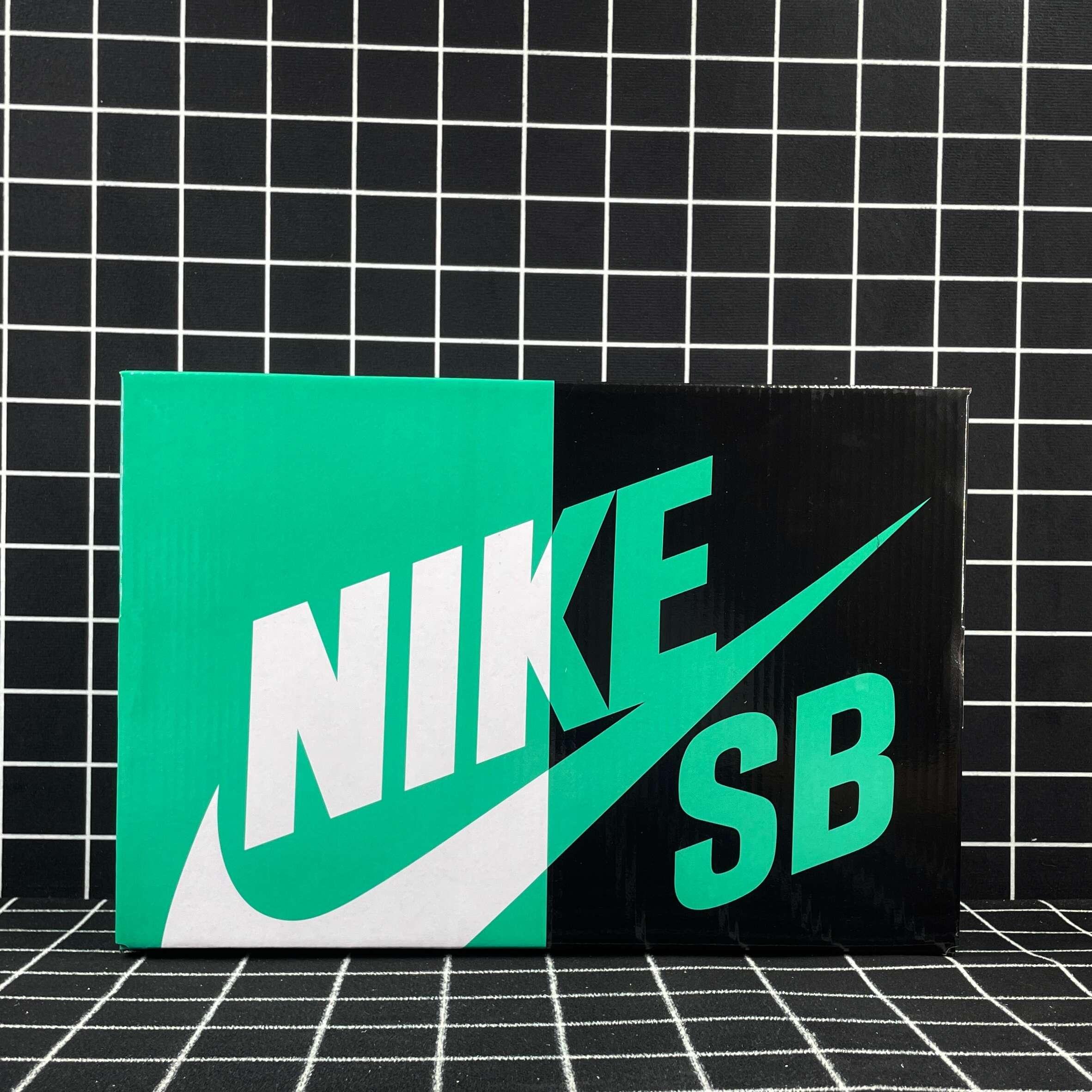 Nike SB Dunk Low Concepts Purple Lobster Replica