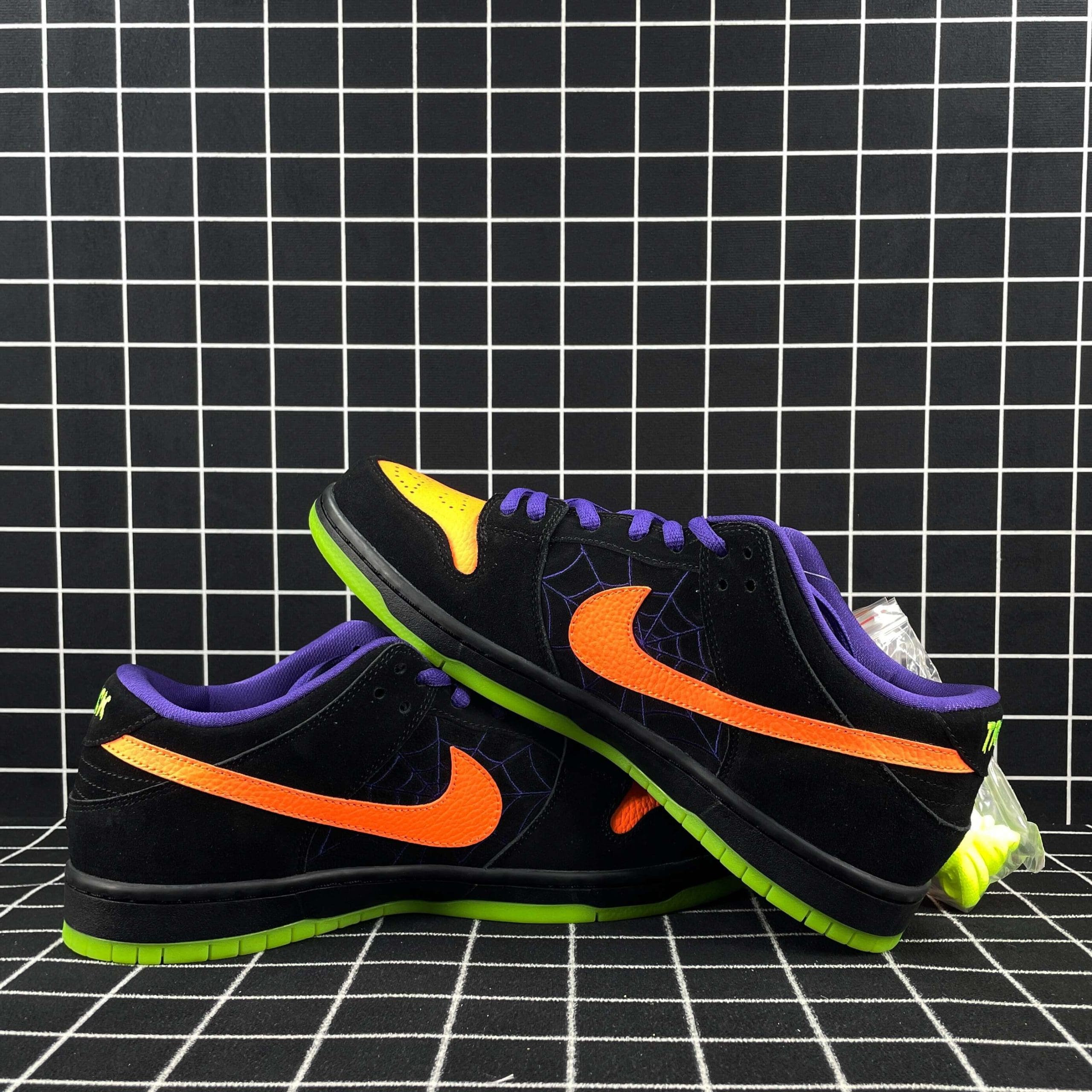 Dunk Low SB Night of Mischief Replica