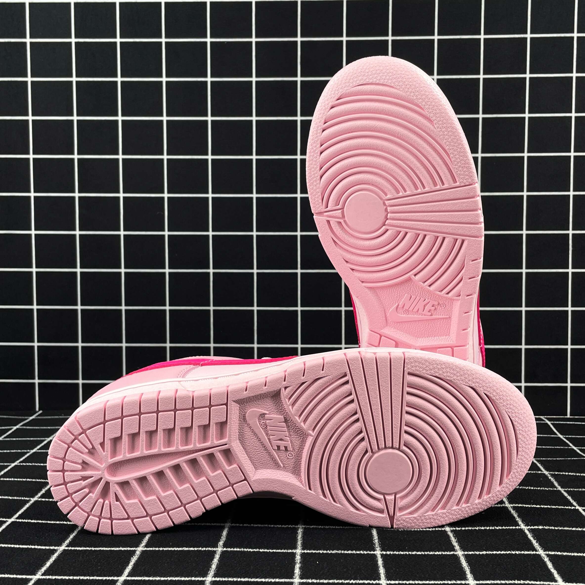 Nike Dunk Low Triple Pink (PS) Replica