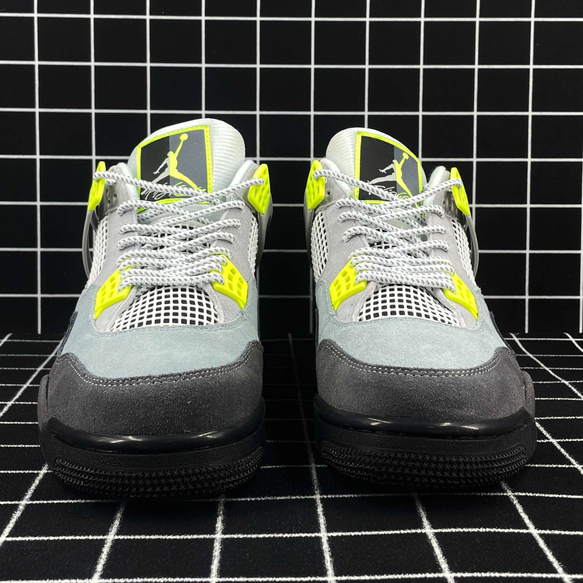 Air Jordan 4 Retro SE GS Neon 95 Replica