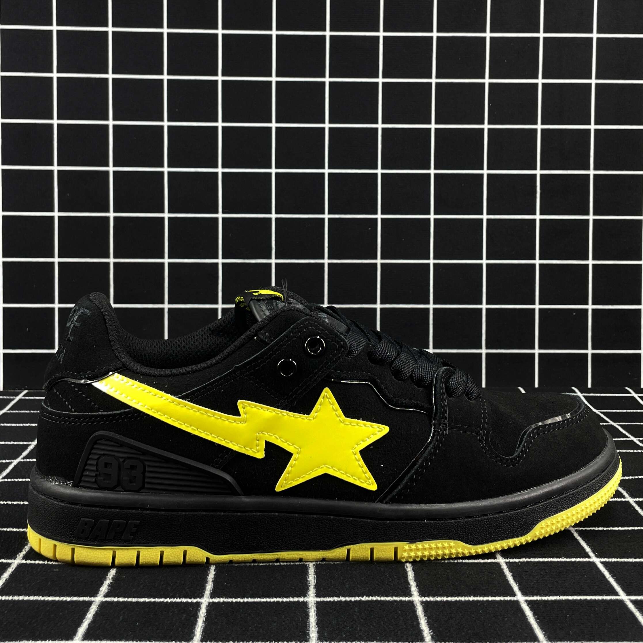 Bapesta Suede Black Replica