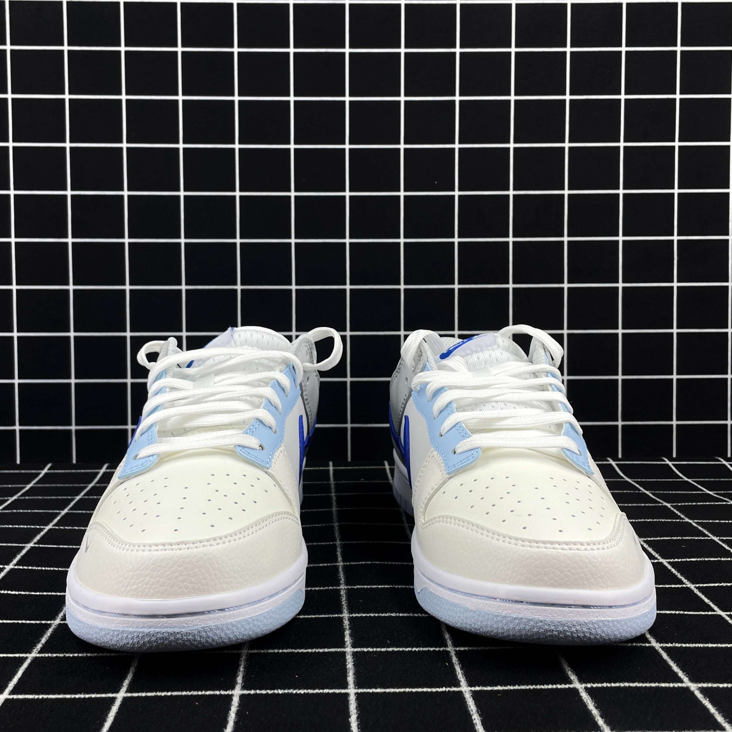 Nike Dunk Low Ivory Hyper Royal Replica