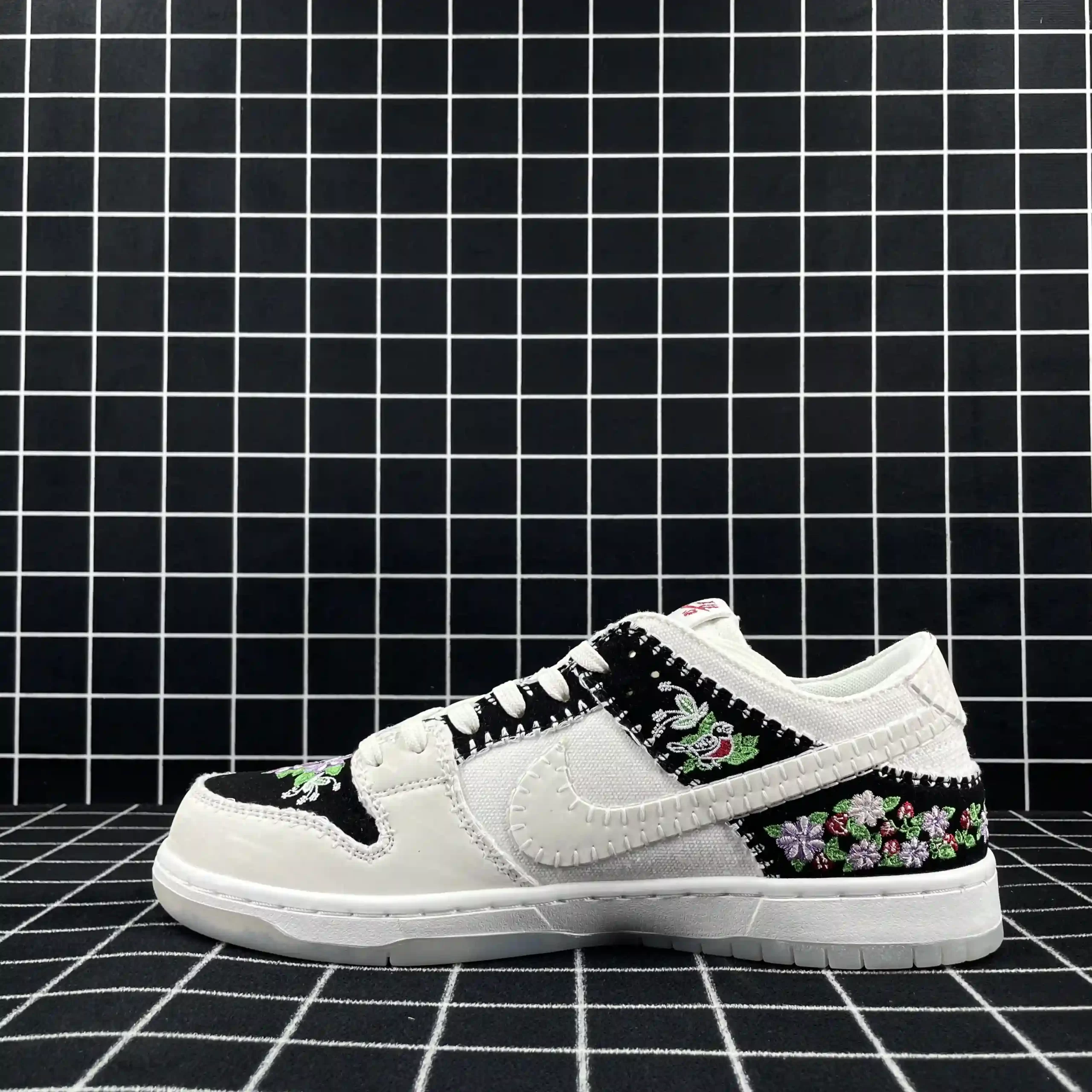 Nike SB Dunk Low Decon N7 Black Sail Replica