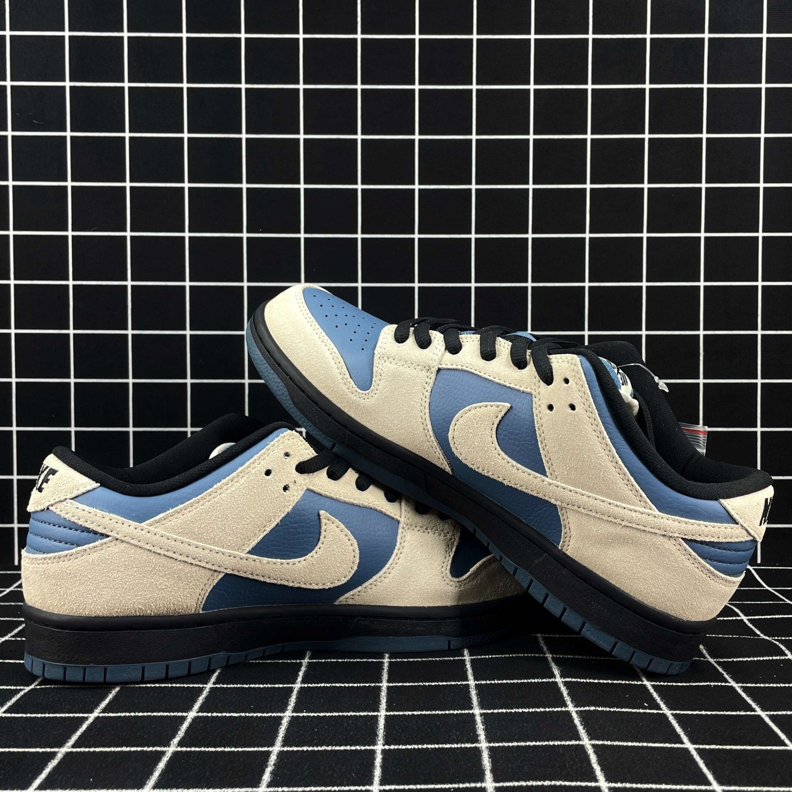 Nike SB Dunk Low Light Cream Thunderstorm Replica