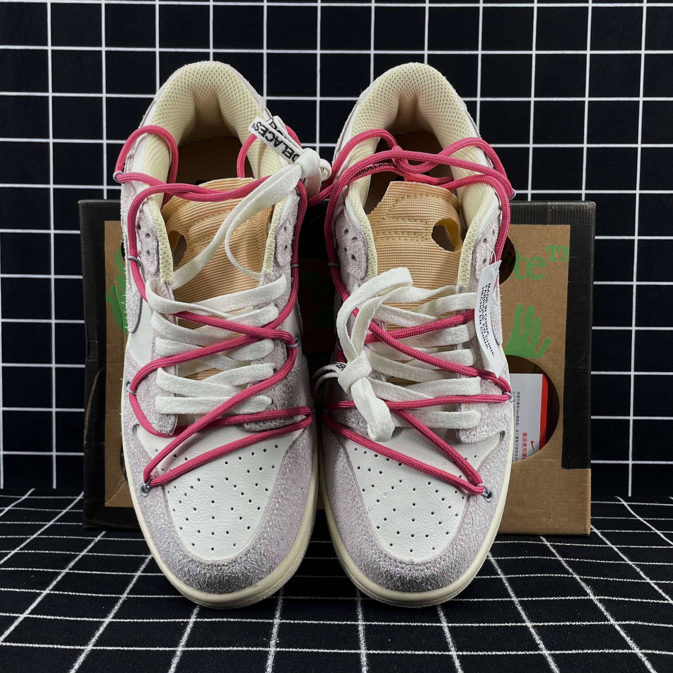 Nike Dunk Low Lot 17 of 50 Replica