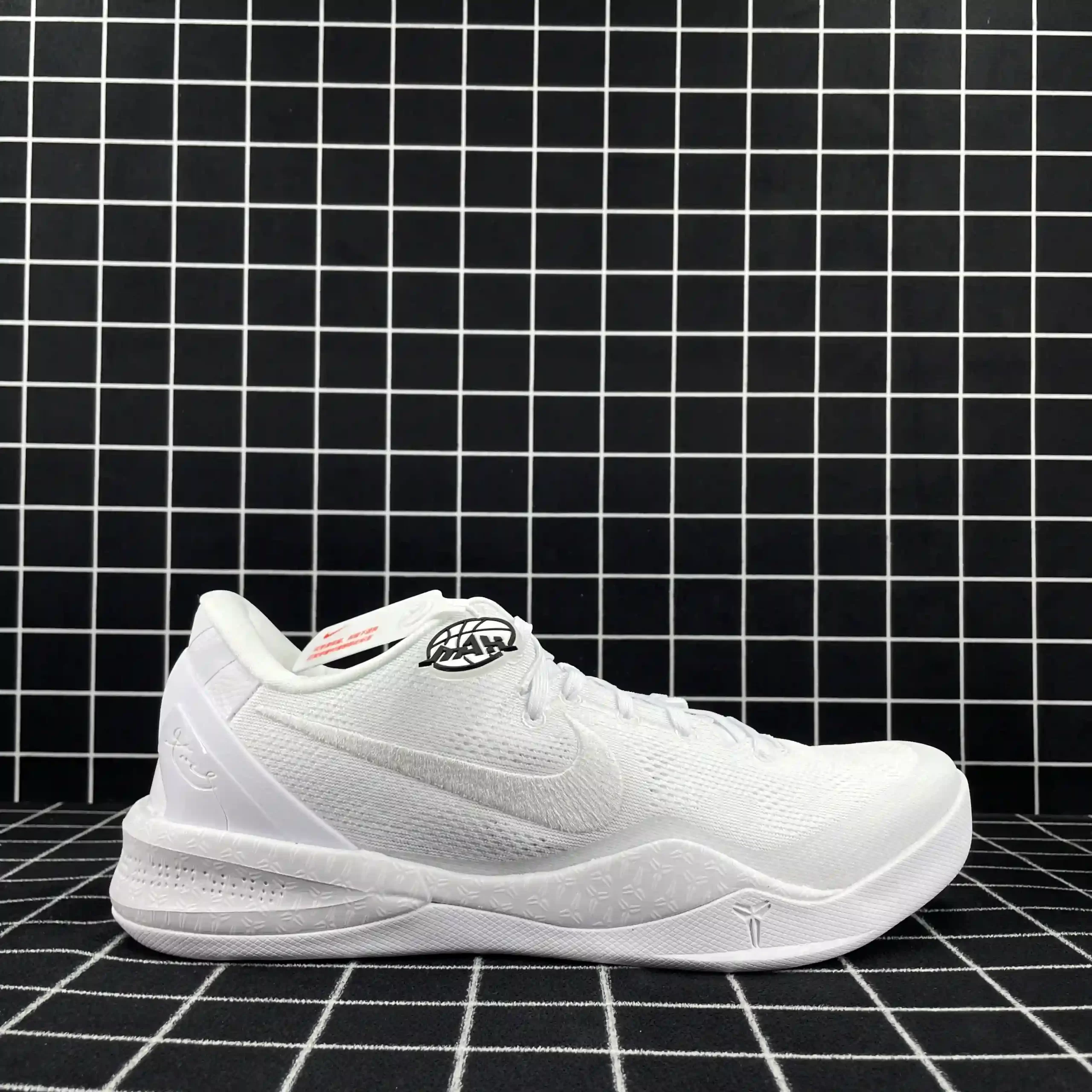 Nike Kobe 8 Protro Halo Replica