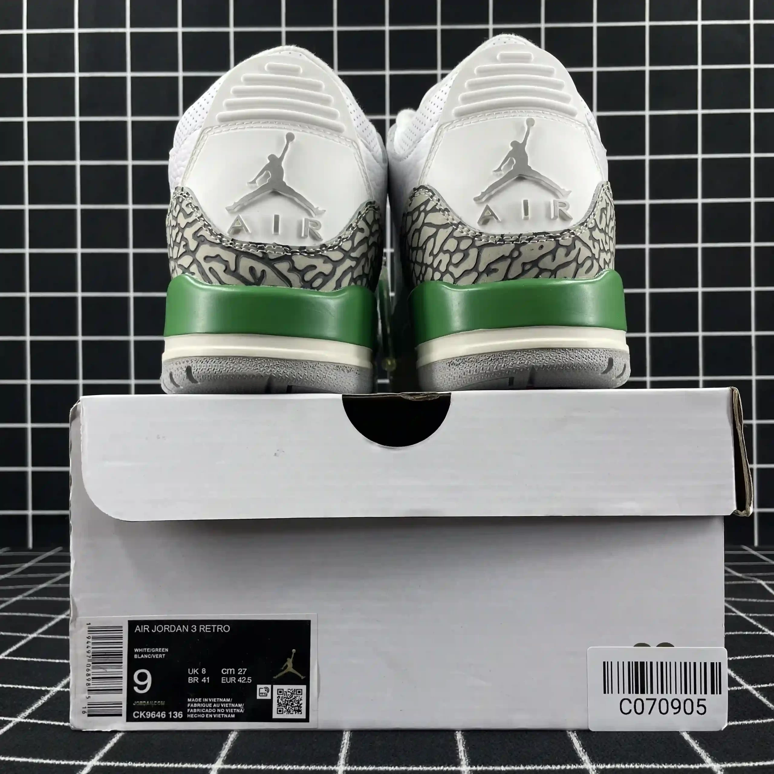 Air Jordan 3 Retro Lucky Green Replica