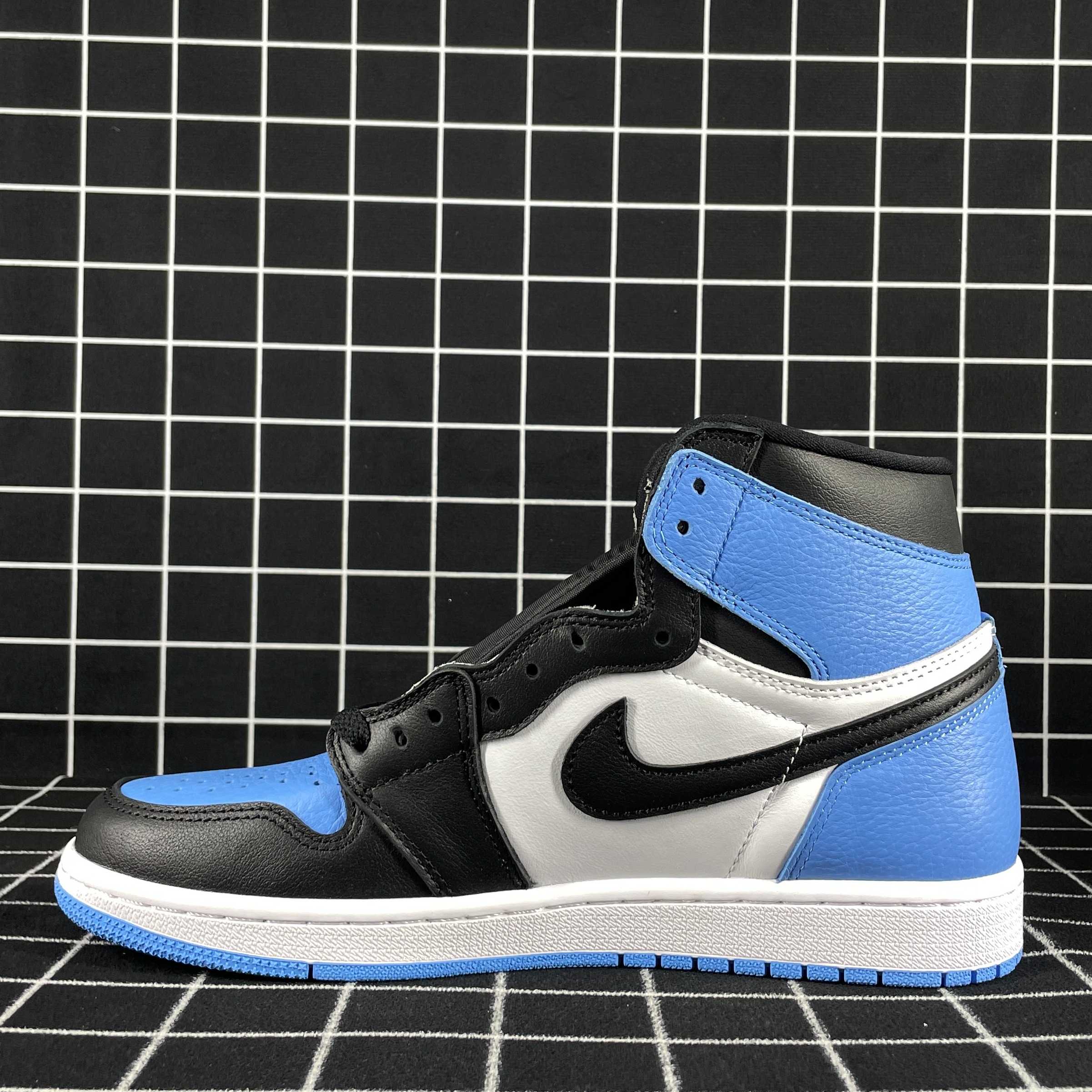 Jordan 1 Retro High OG UNC Toe Replica