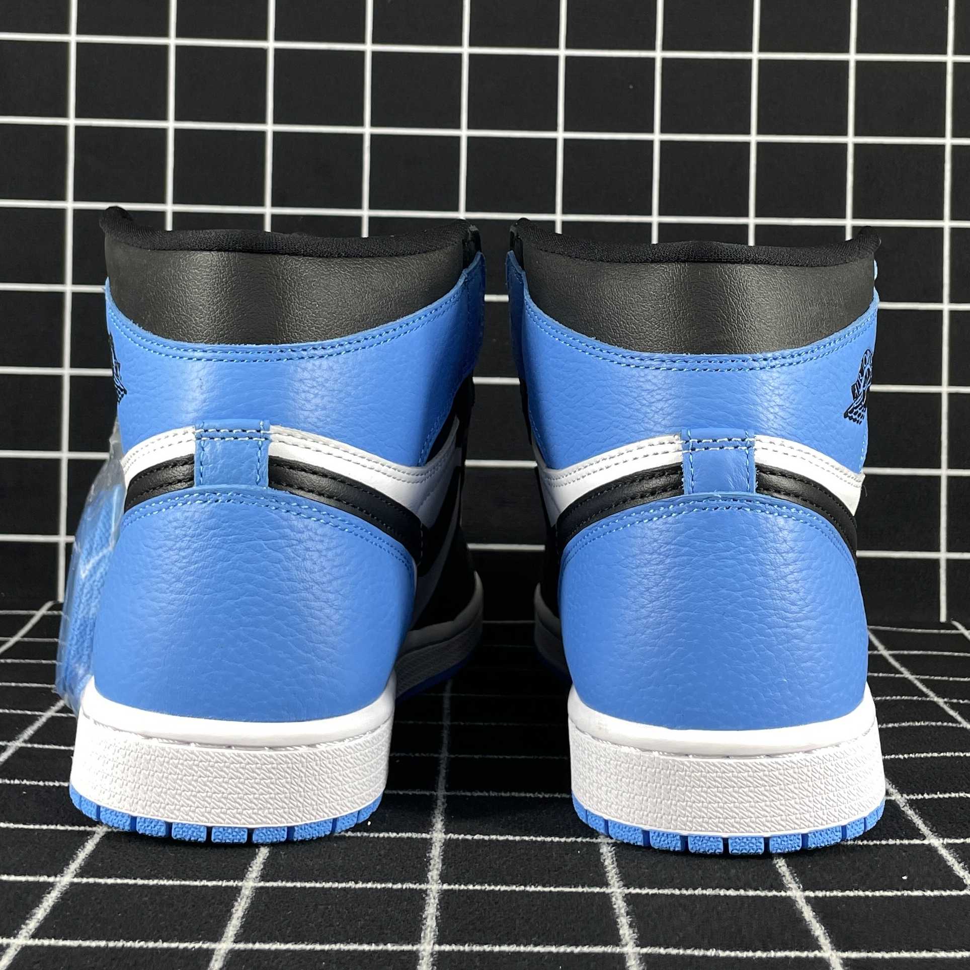 Jordan 1 Retro High OG UNC Toe Replica