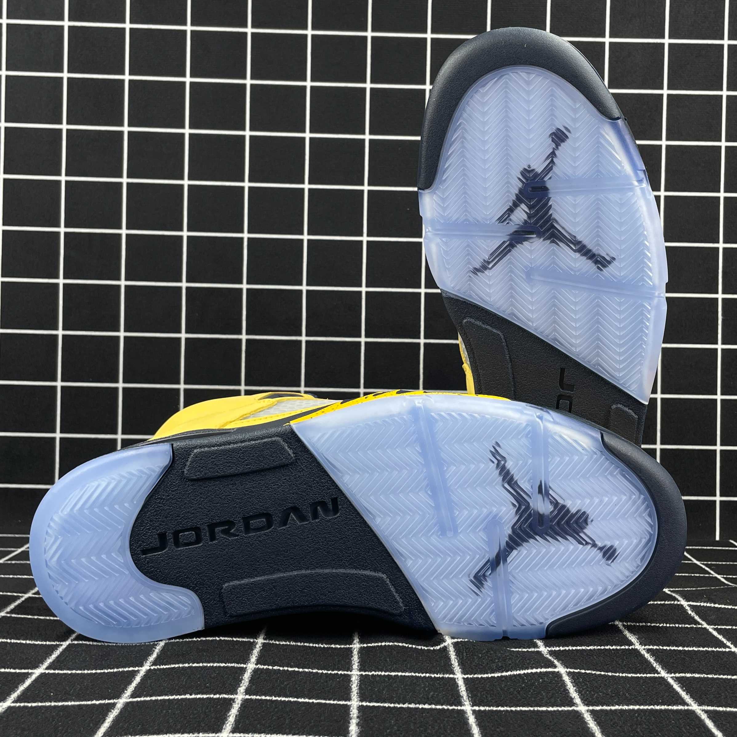 Jordan 5 Retro Michigan (2019) Replica