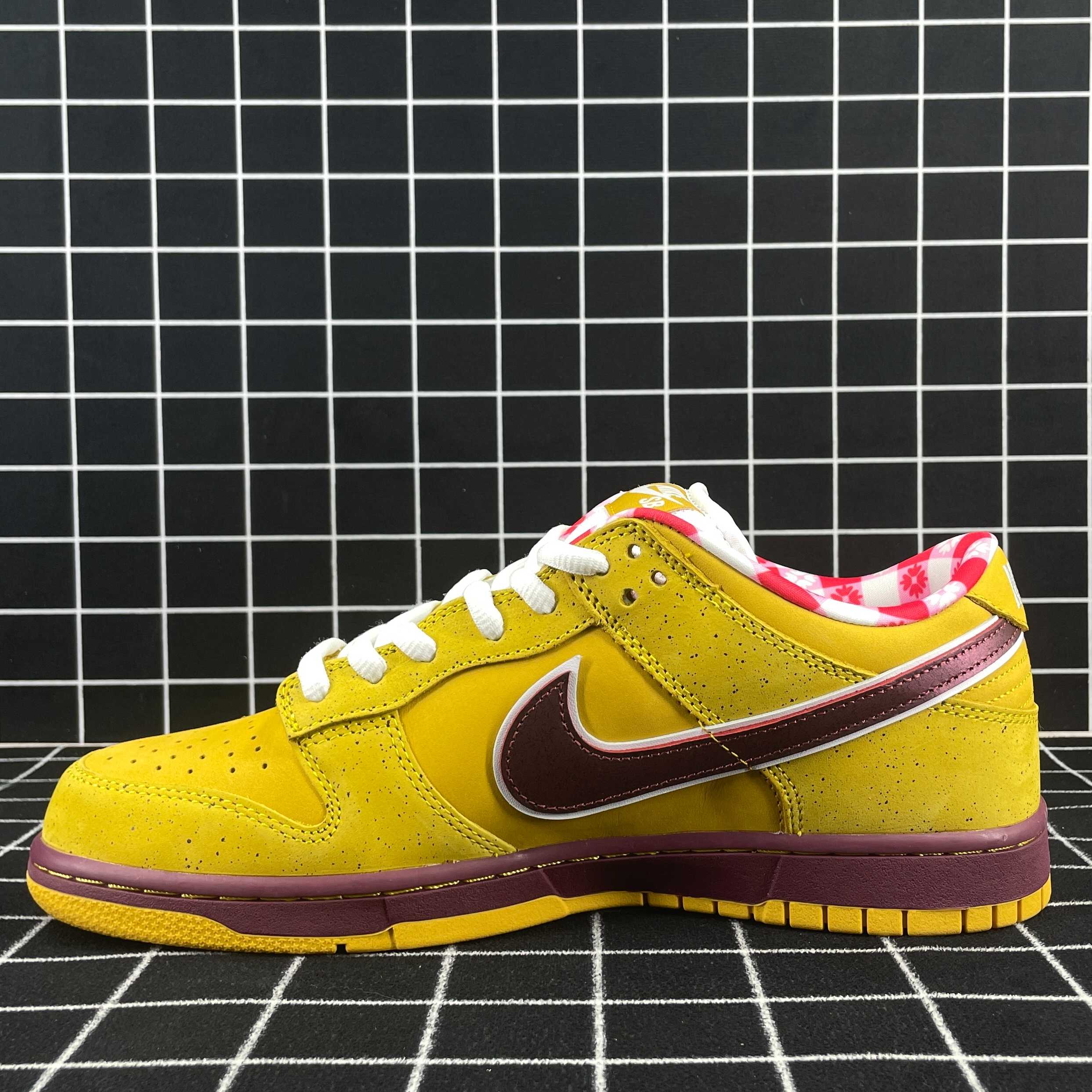 Nike SB Dunk Low Yellow Lobster Replica