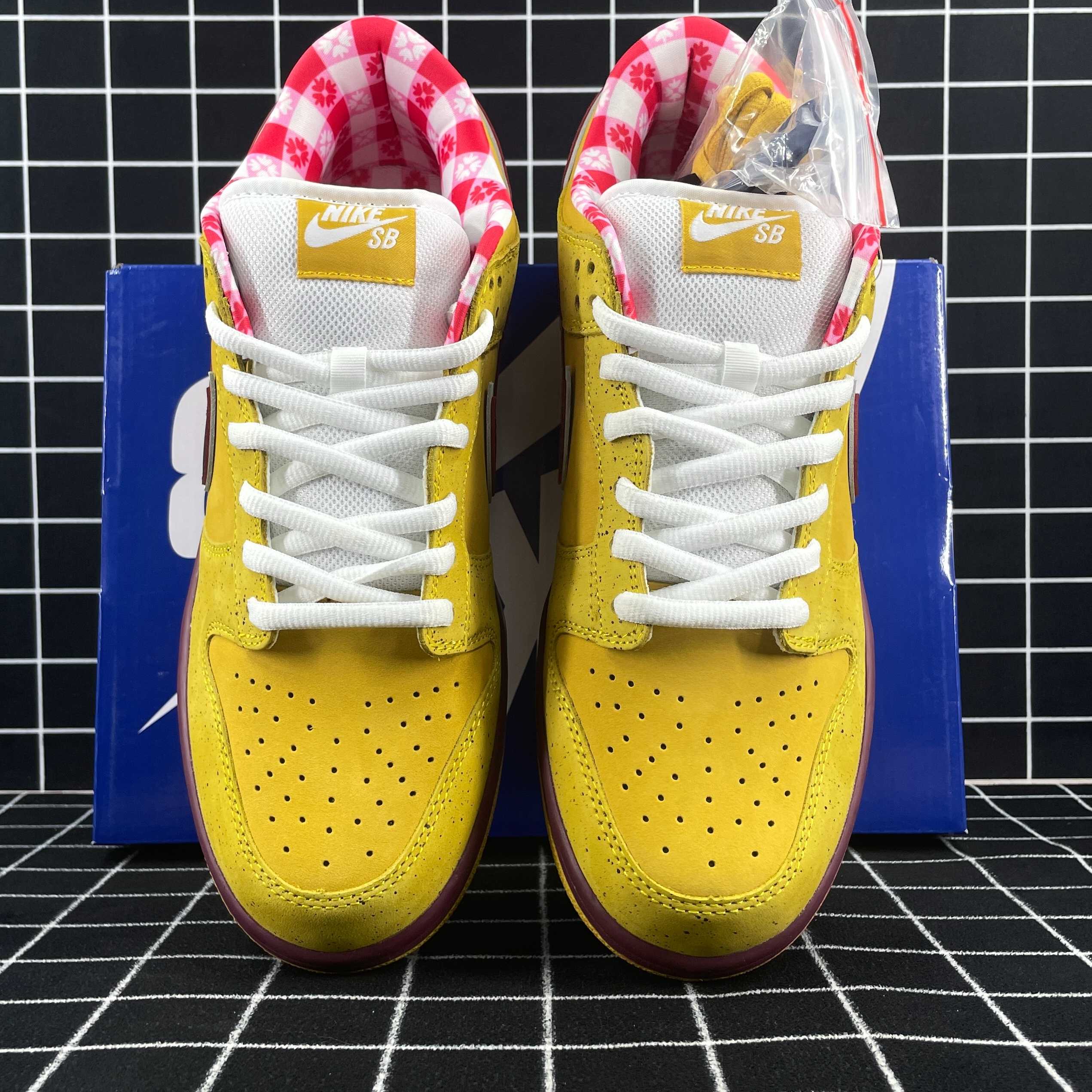 Nike SB Dunk Low Yellow Lobster Replica
