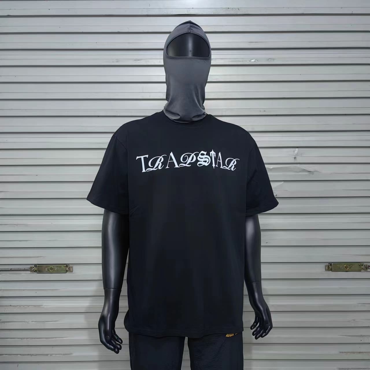 Trapstar Gothic Letter Printed Cotton Short Sleeve T-Shirt for Men and Women