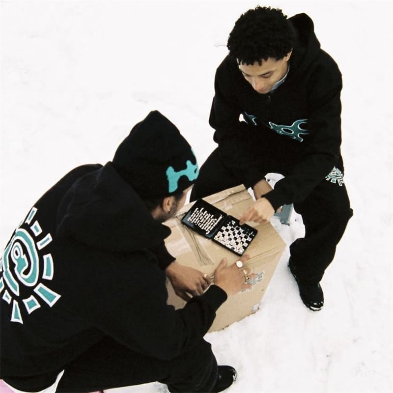 ADWYSD Sun Roll Embroidered Fleece-Lined Zipper Hoodie for Men and Women